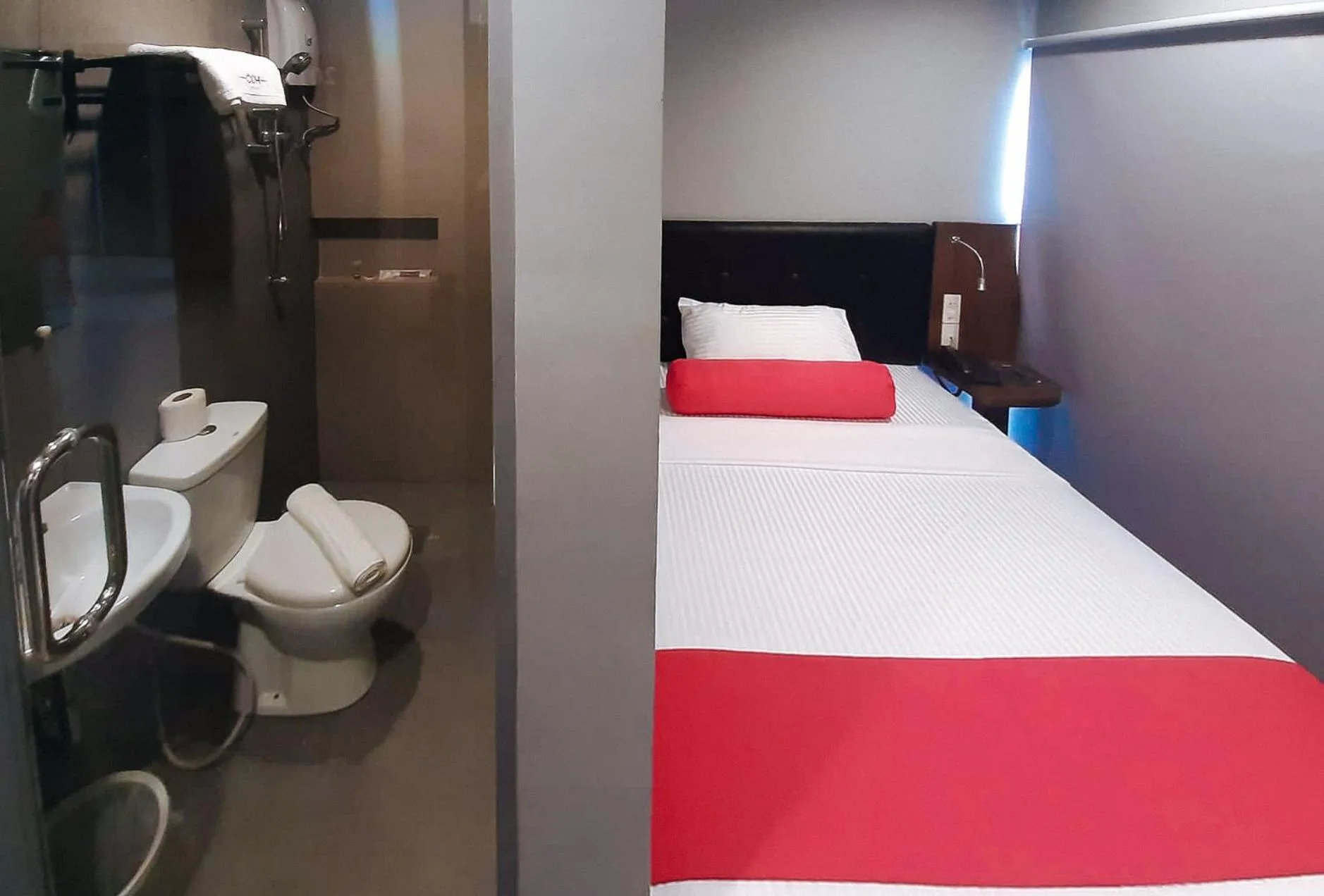 Bedroom, Bed in Central District Hotel Davao