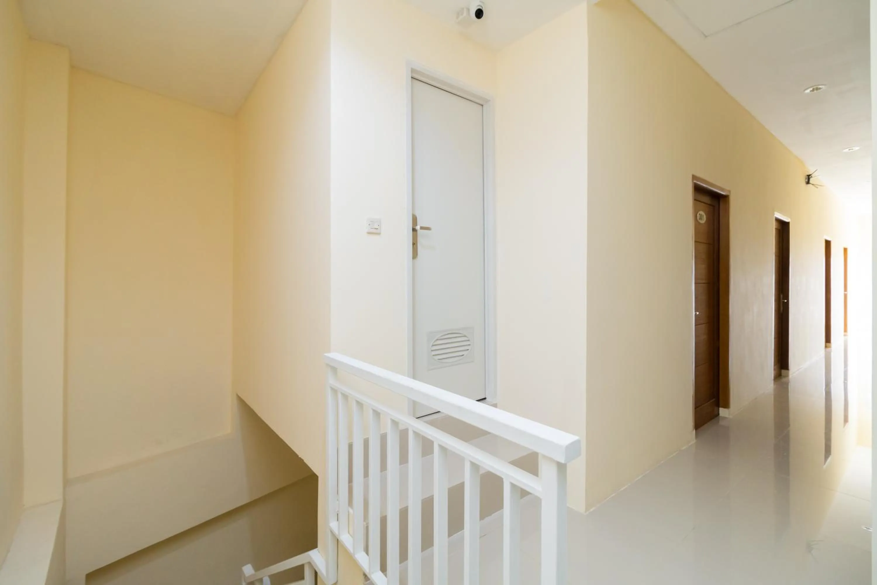 Floor plan in RedDoorz @ Kemanggisan Raya