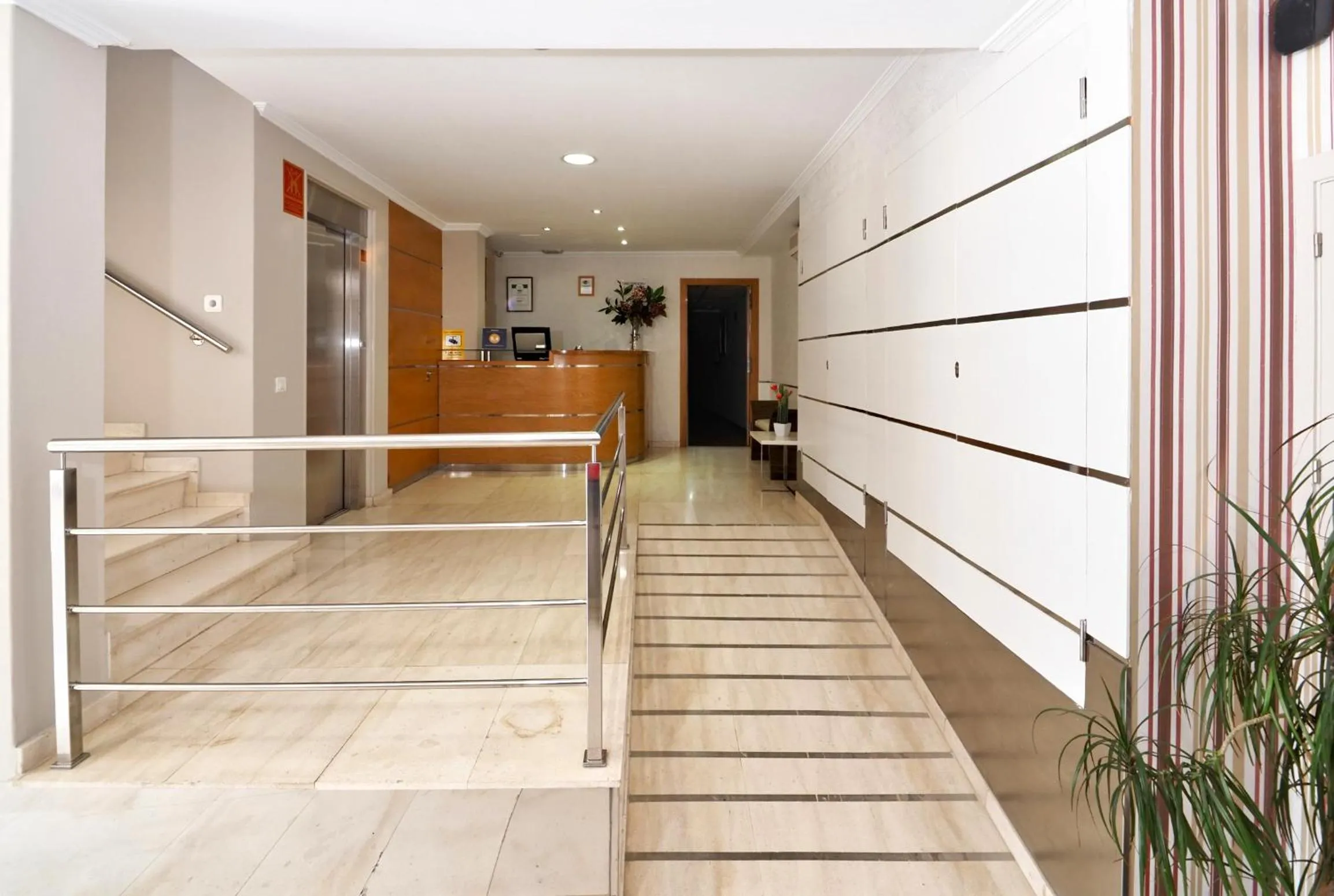 Lobby or reception in Hotel Apartamentos Dabarca