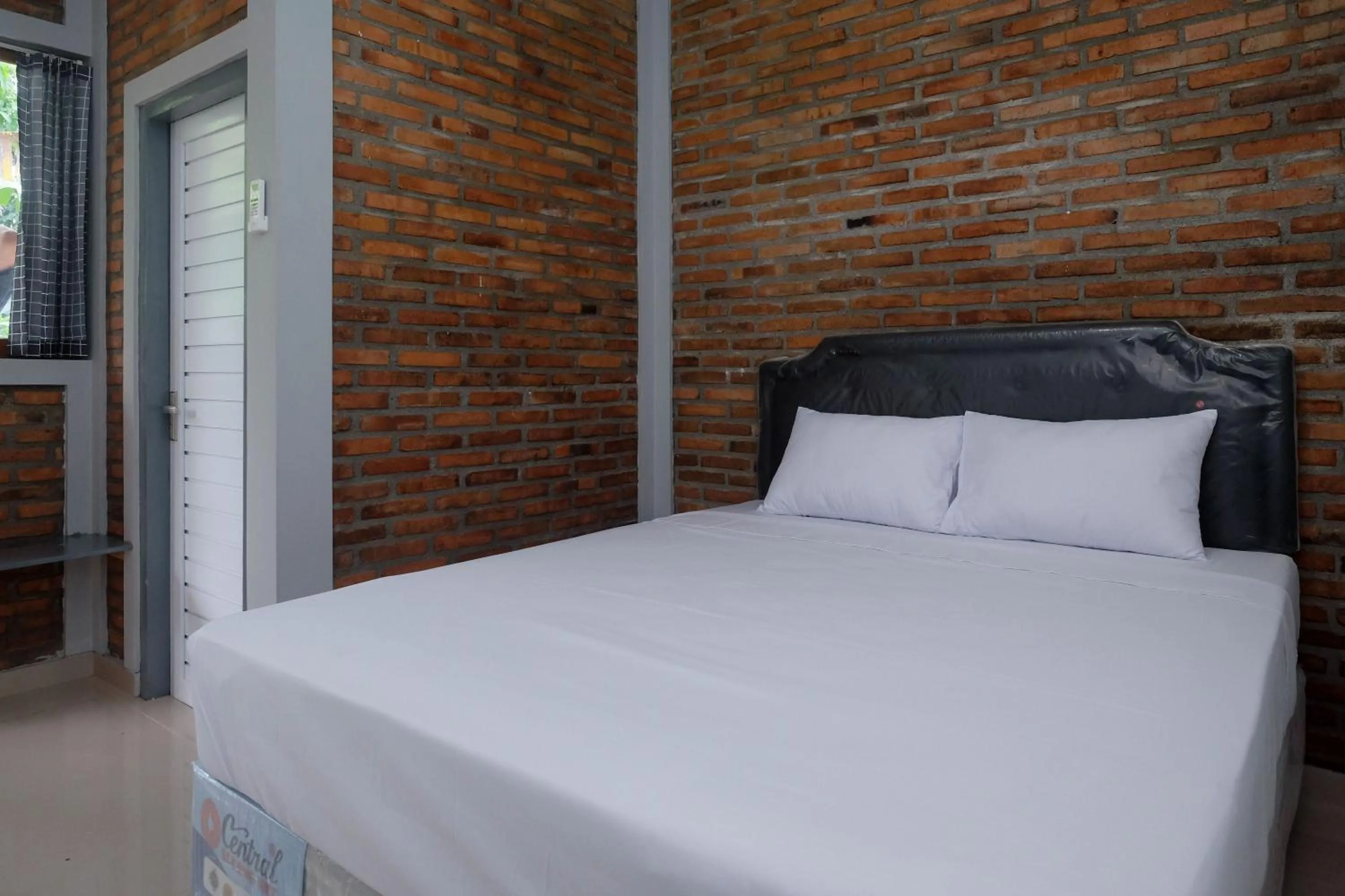 Bed in RedDoorz @ Jalan Ringroad Selatan 2