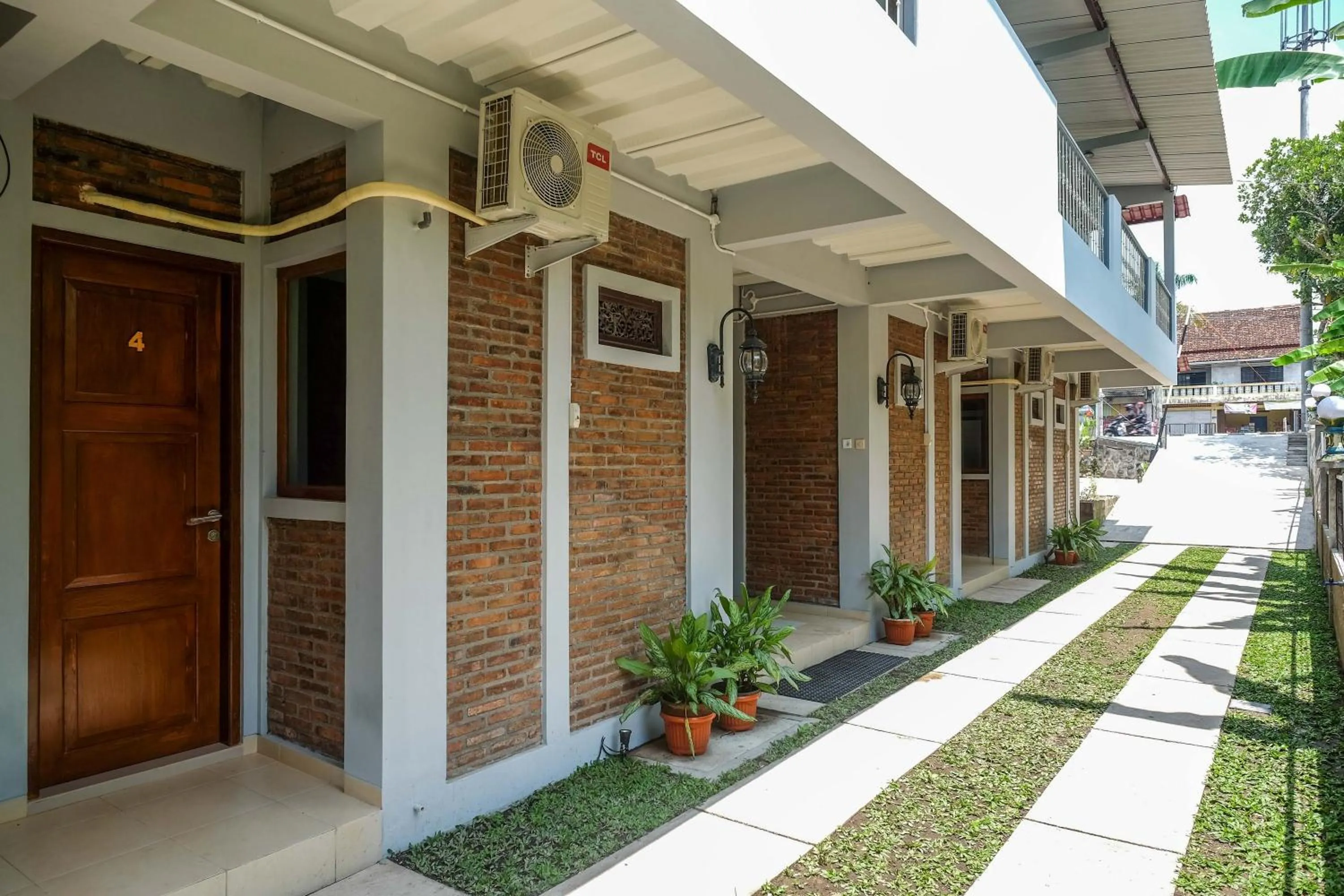 Property building in RedDoorz @ Jalan Ringroad Selatan 2