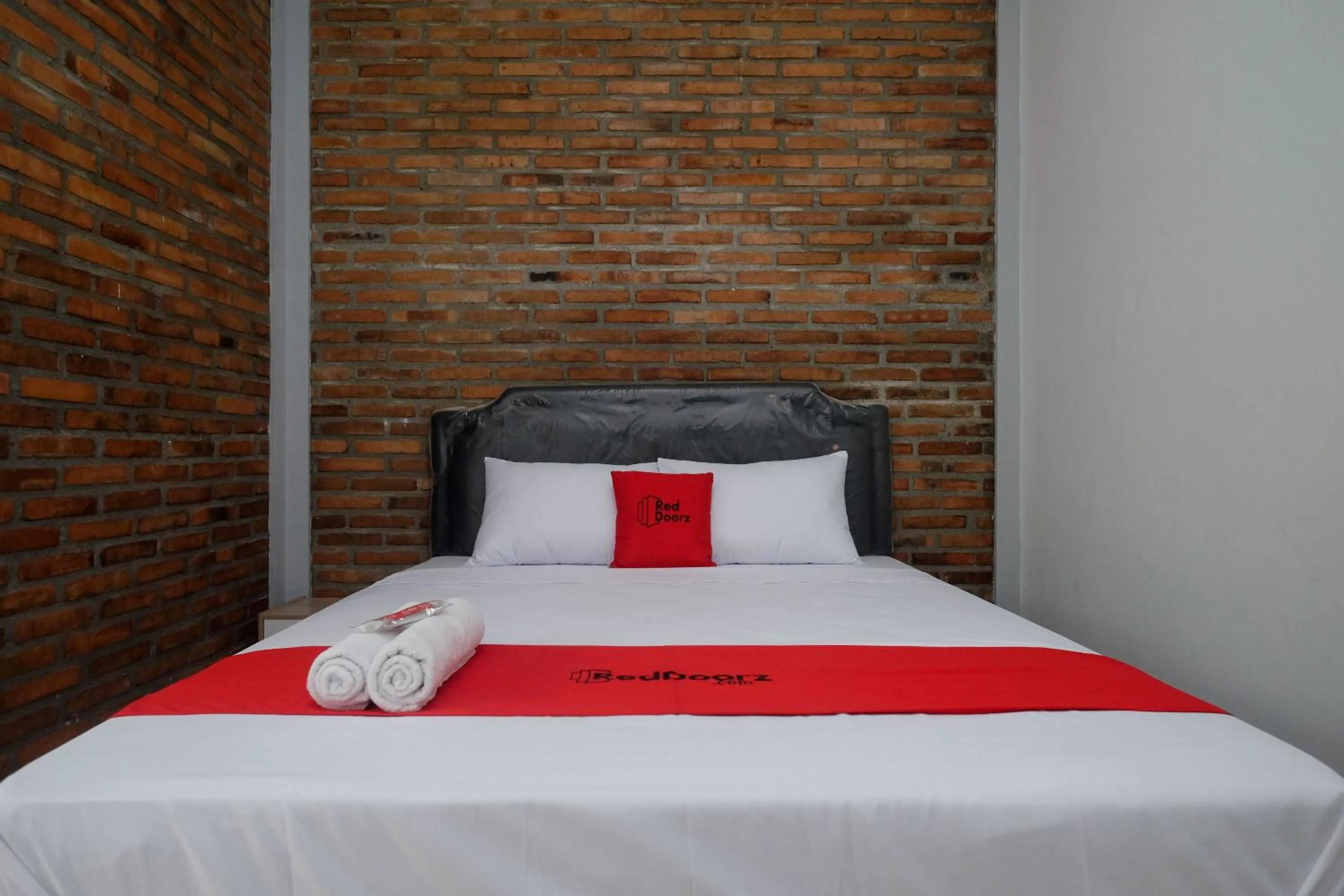 Bed in RedDoorz @ Jalan Ringroad Selatan 2