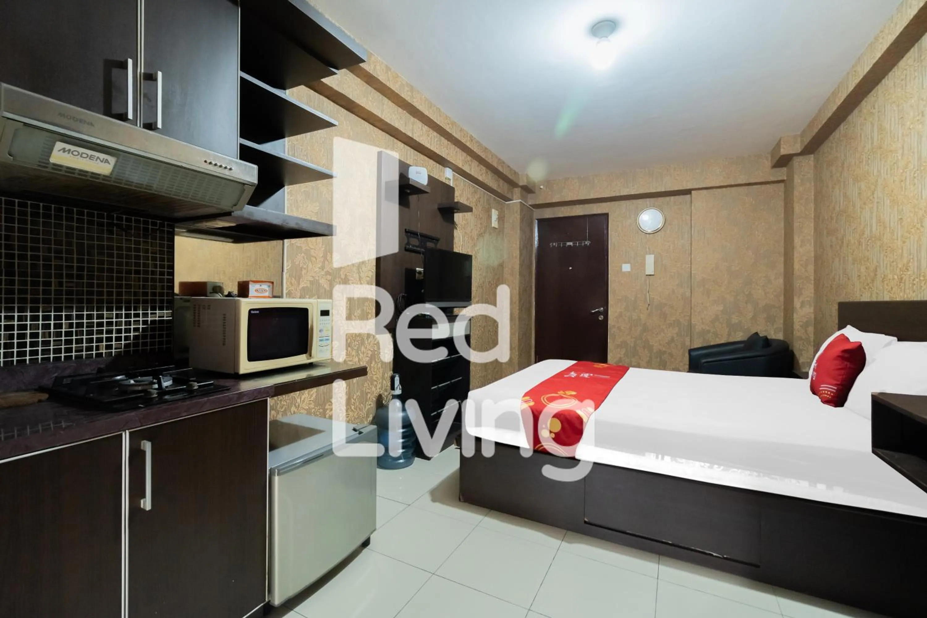 Bedroom, Bed in RedLiving Apartemen Kalibata City - SAG Property Tower Kemuning