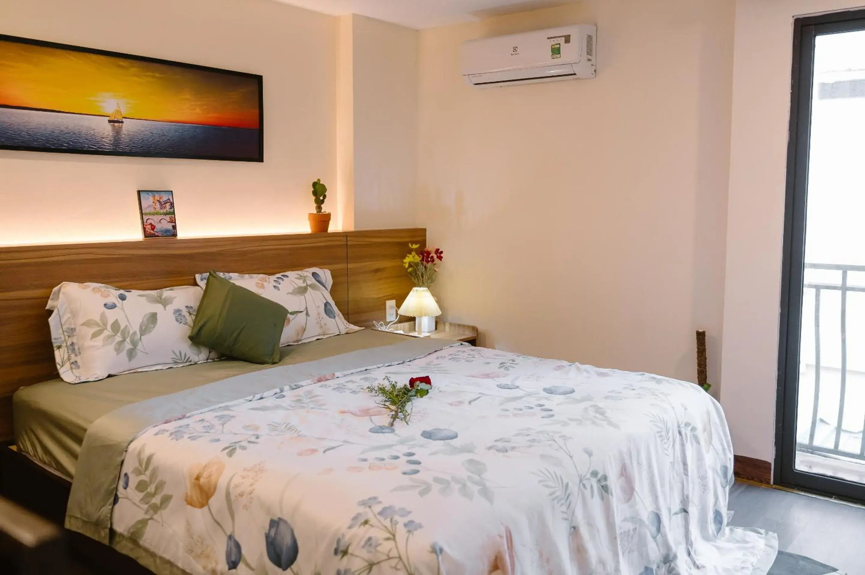 Double Room with Balcony in NALINI Hotel & Apartment Double Room with Balcony in NALINI Hotel & Apartment