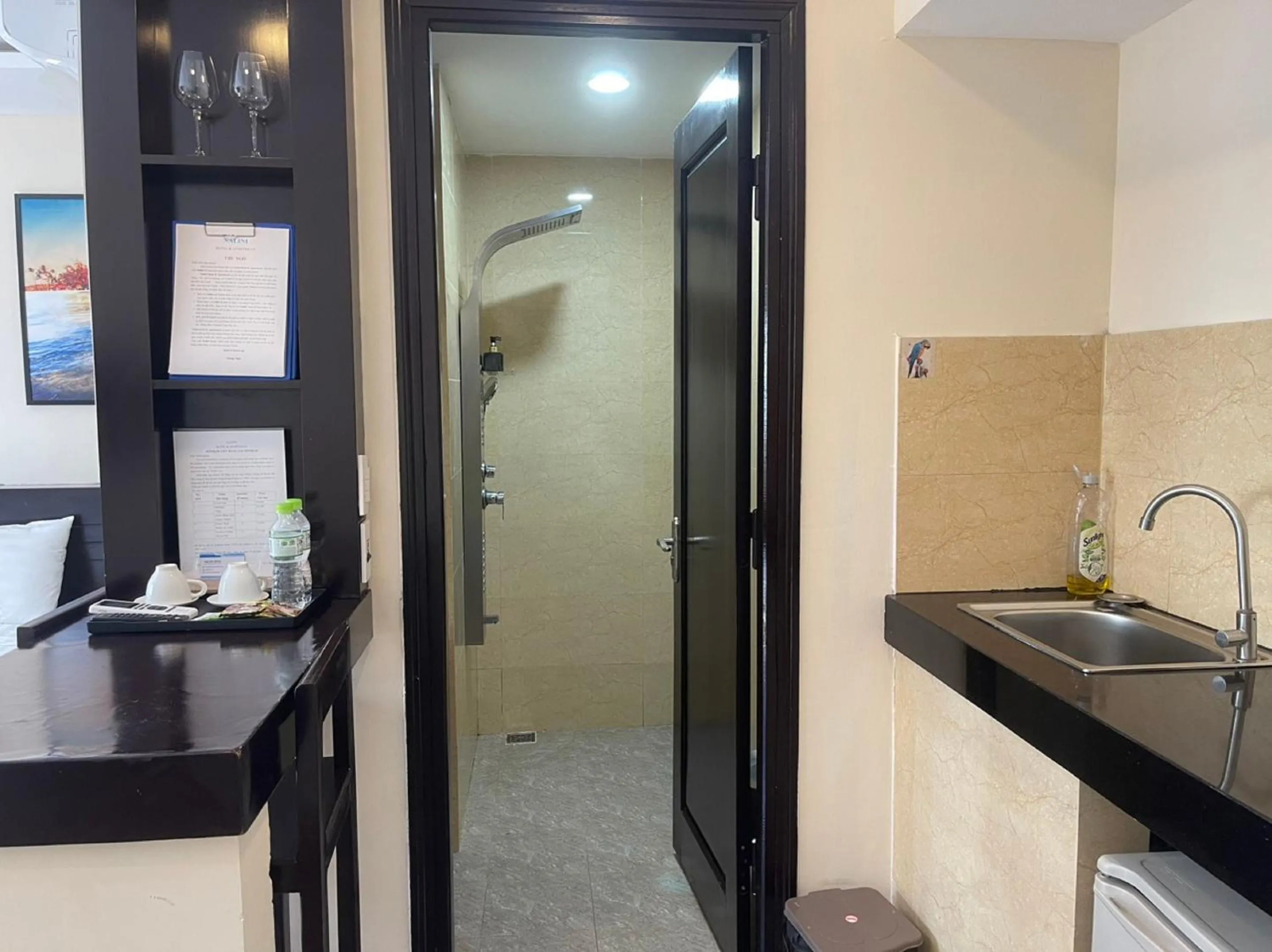 Bathroom in NALINI Hotel & Apartment