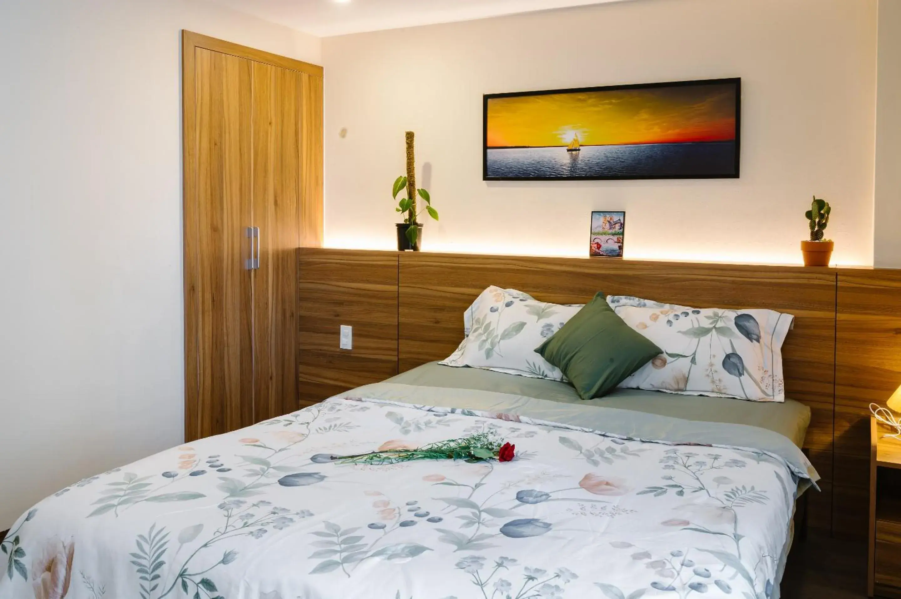 Double Room with Balcony in NALINI Hotel & Apartment Double Room with Balcony in NALINI Hotel & Apartment