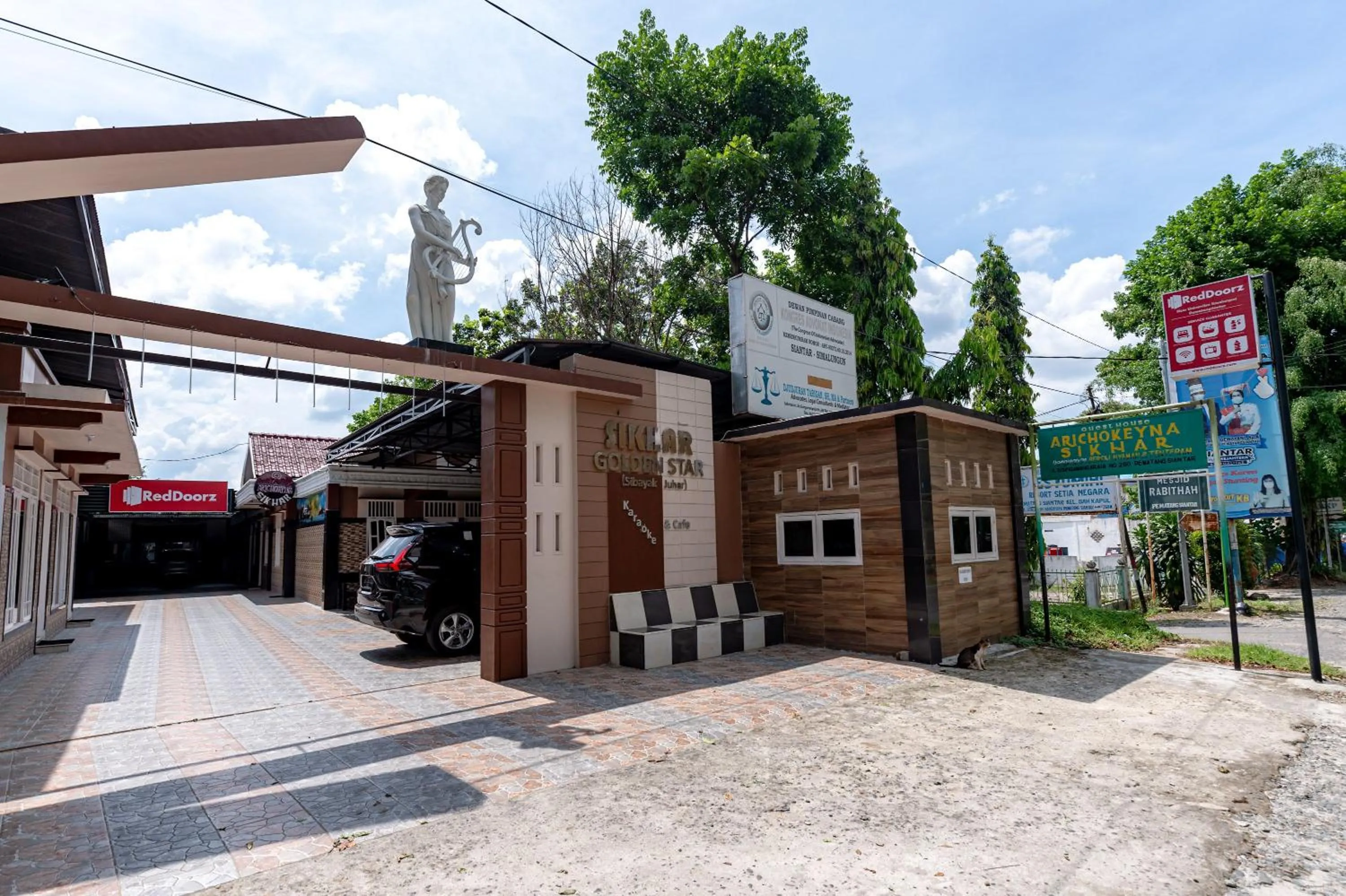 Property building in RedDoorz near Universitas Simalungun Pematangsiantar