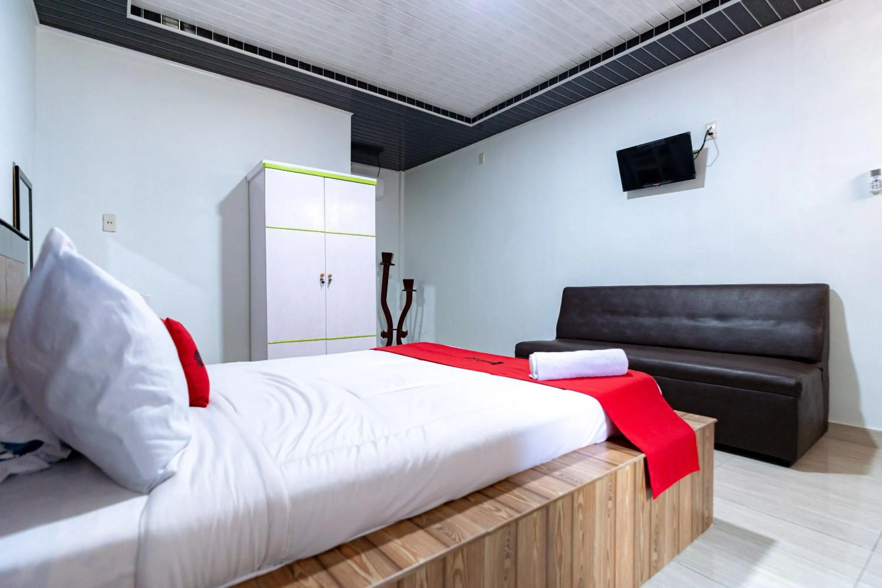 Bedroom, Bed in RedDoorz near Universitas Simalungun Pematangsiantar