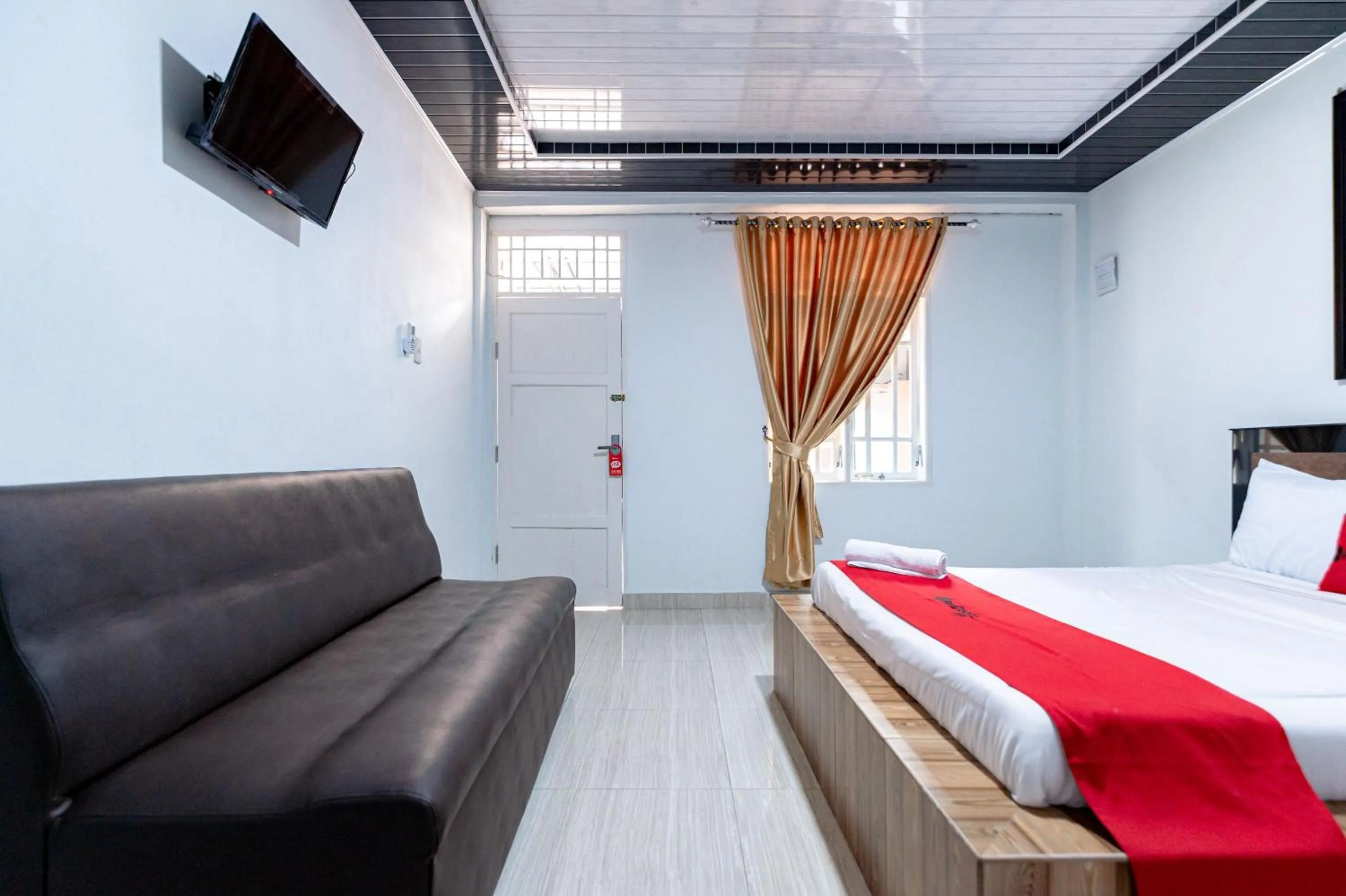 Bedroom, Bed in RedDoorz near Universitas Simalungun Pematangsiantar