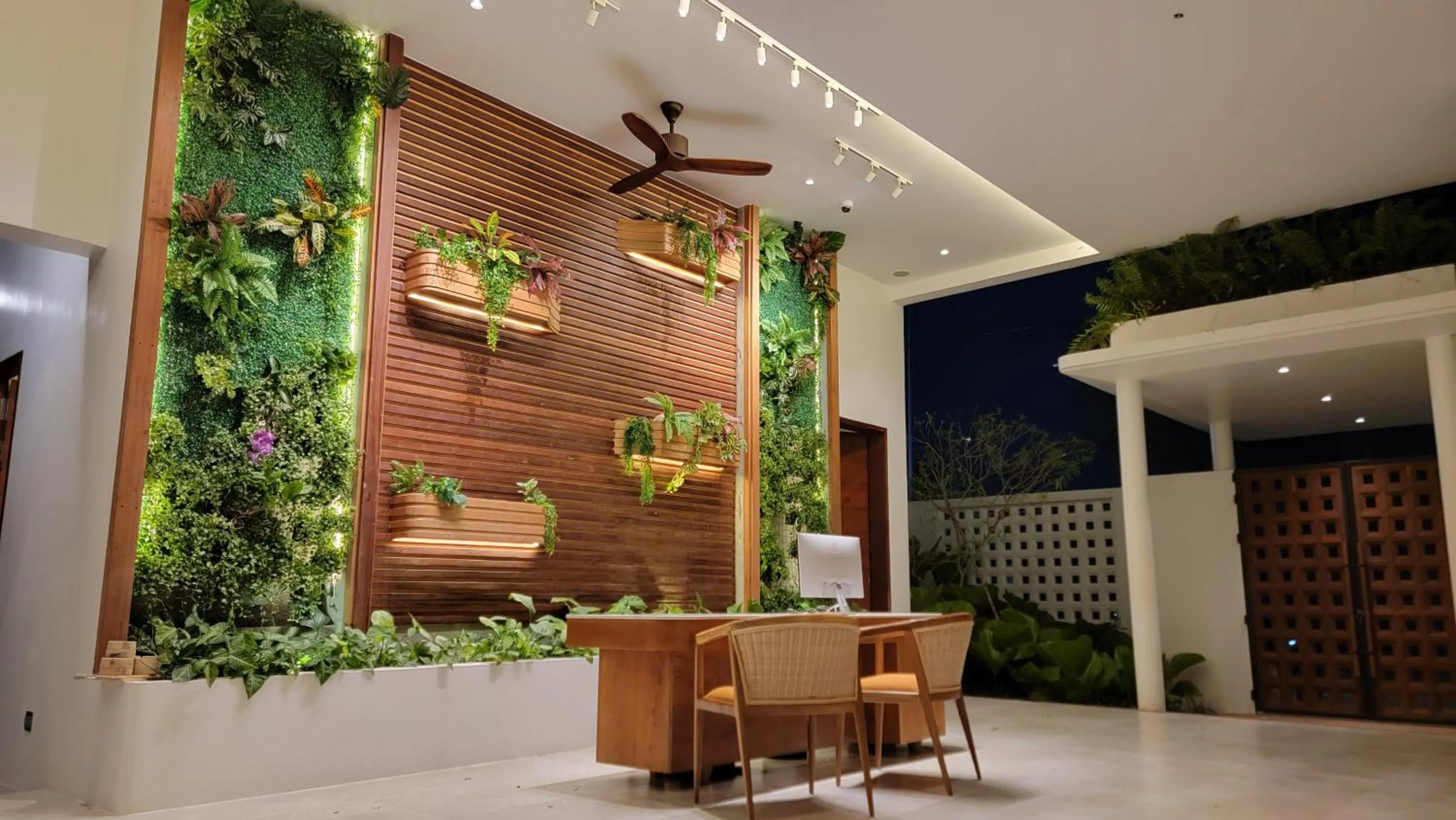 Lobby or reception in WAKA VILLA Private Pool Resort & Spa - Adults Only