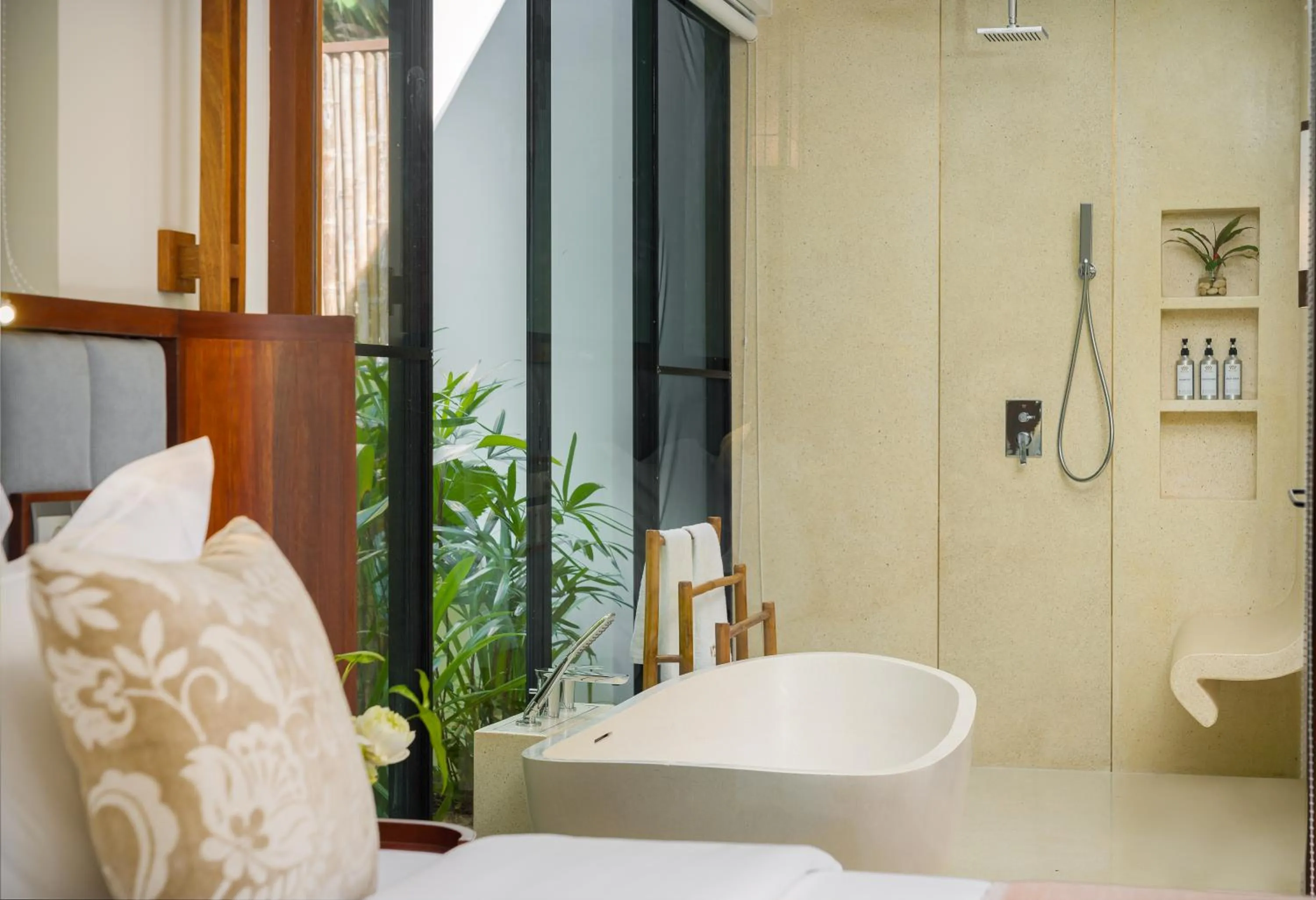 Shower in WAKA VILLA Private Pool Resort & Spa - Adults Only