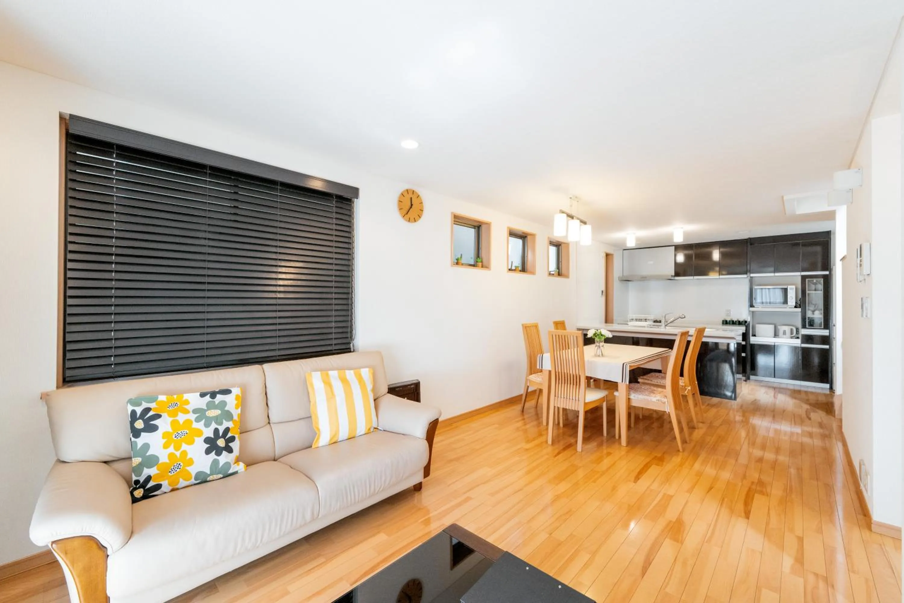 Living room in Higashi Shinjuku Modern house