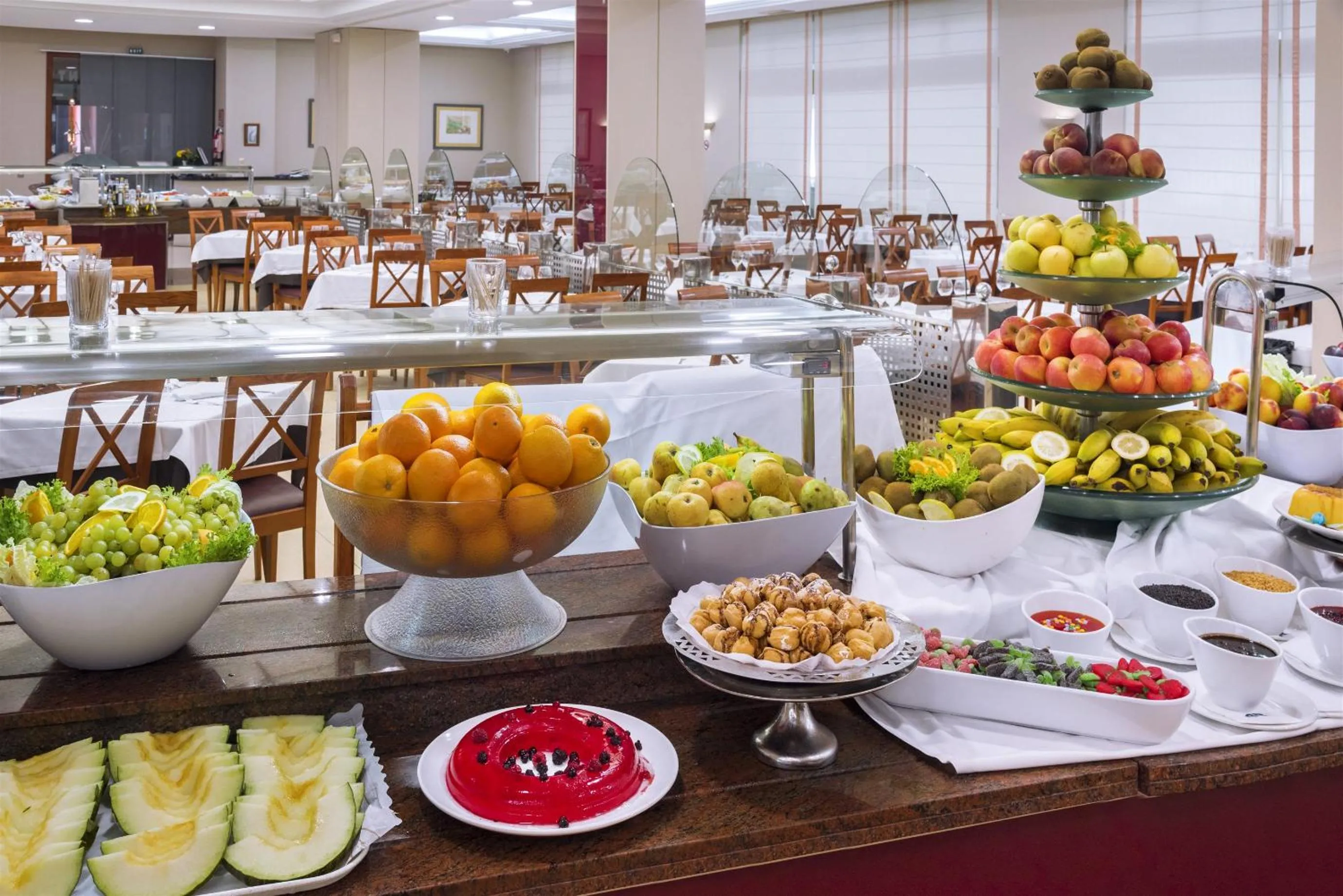 Restaurant/places to eat in 4R Gran Regina