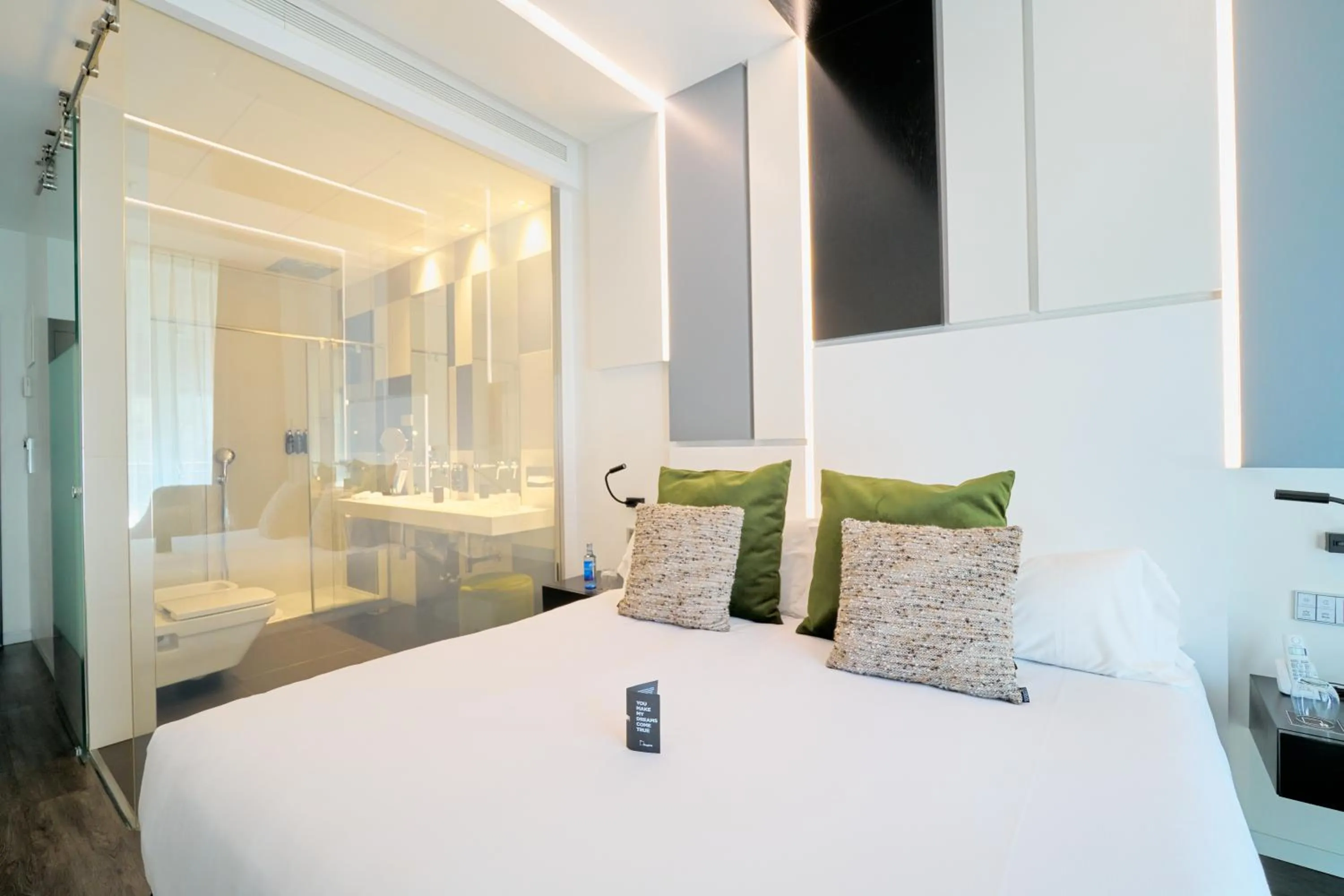 Photo of the whole room, Bed in Hotel Regina