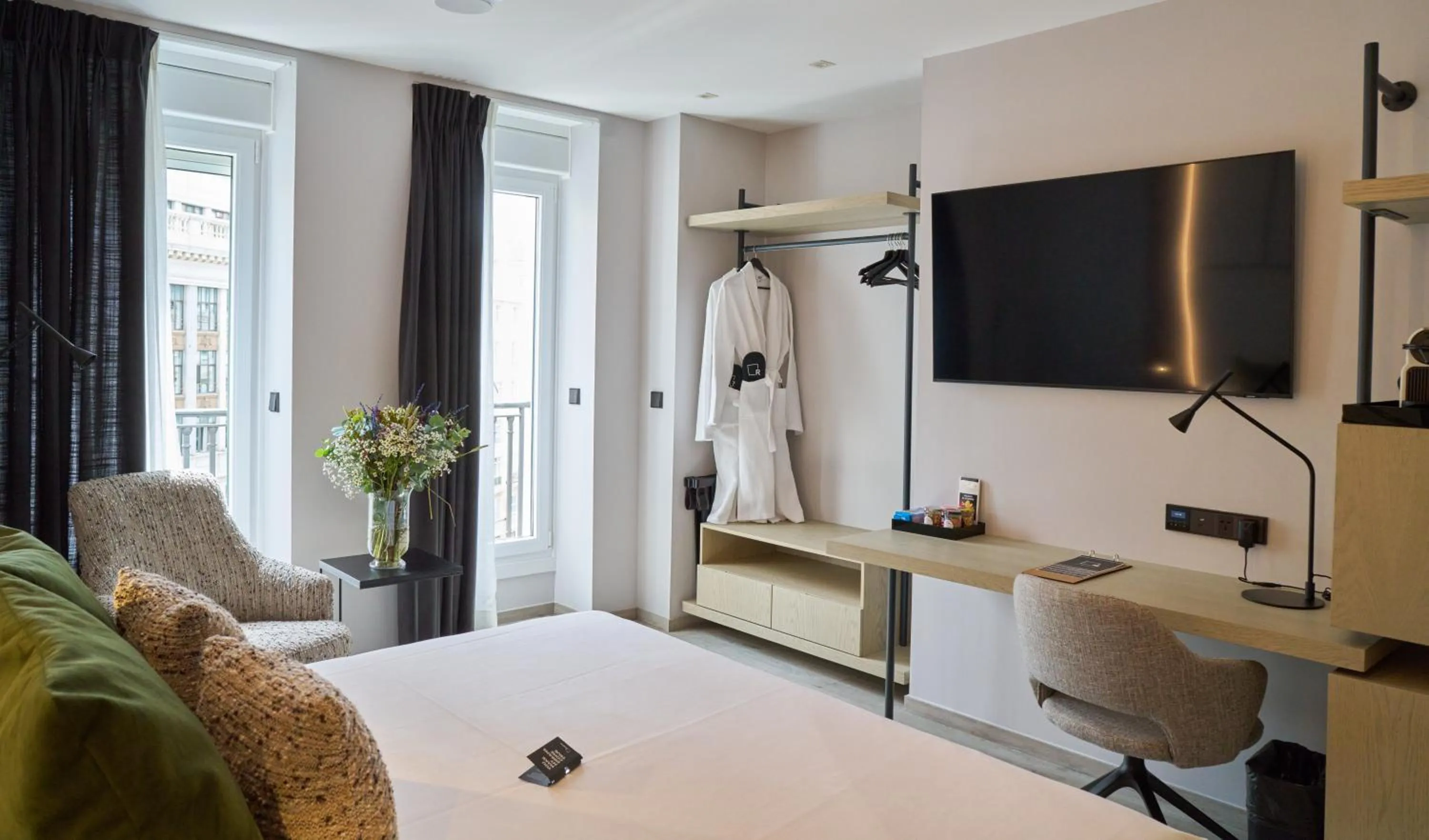 Bedroom, Bed in Hotel Regina