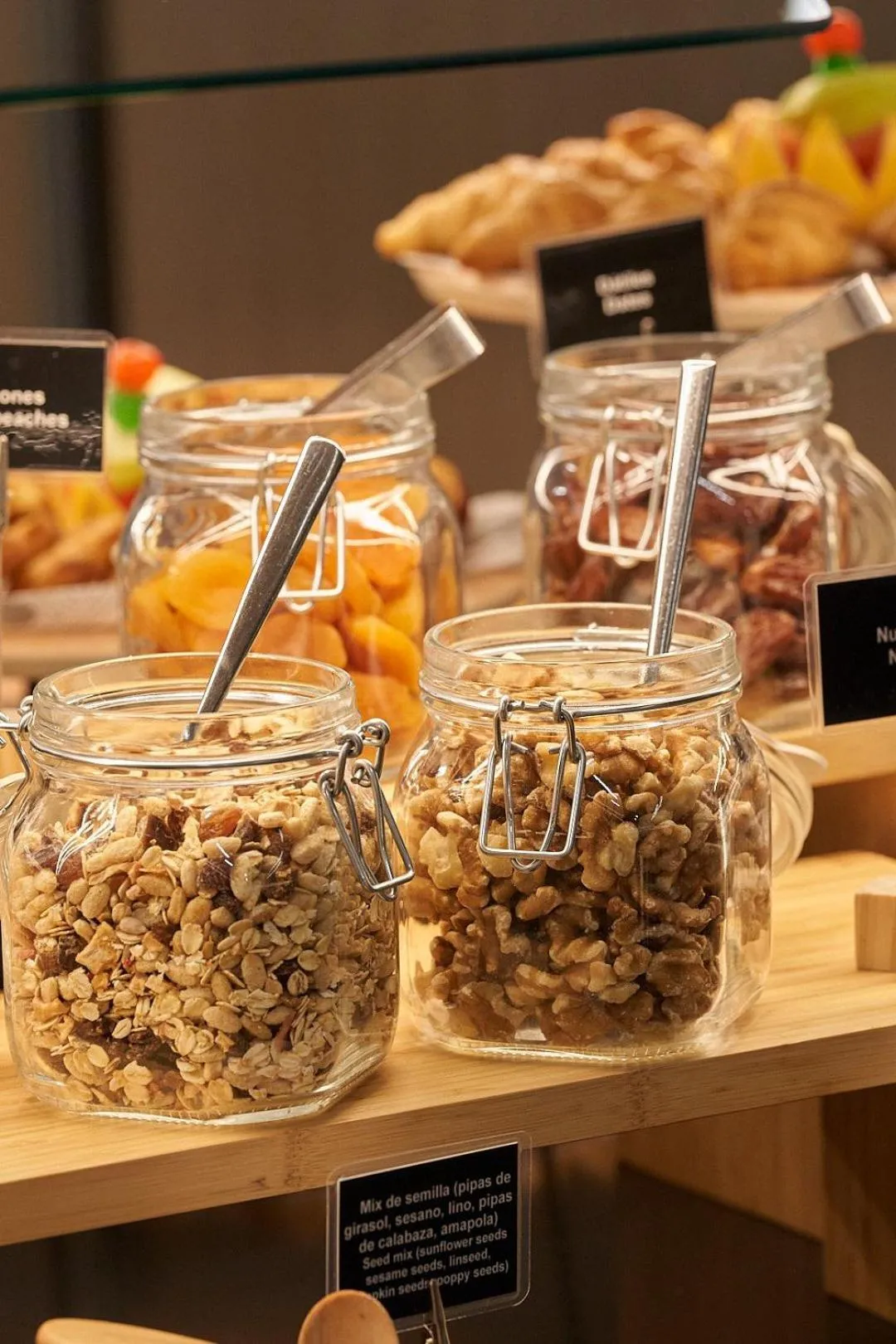 Buffet breakfast in Hotel Regina