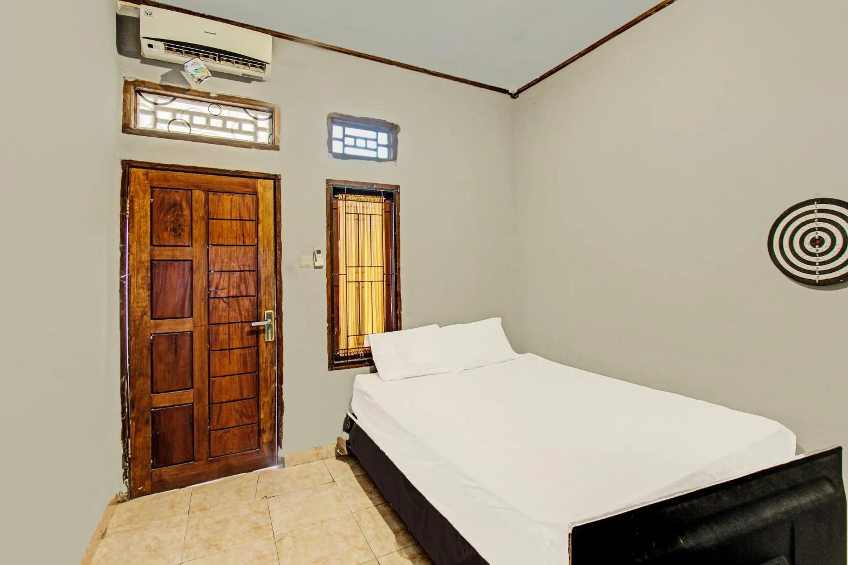 Bedroom, Bed in Hotel O Diwi Homestay