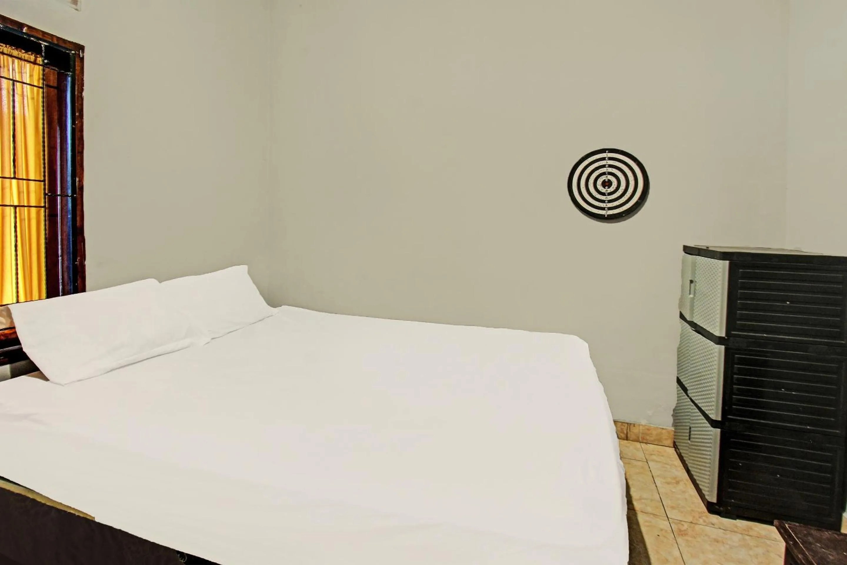 Bedroom, Bed in Hotel O Diwi Homestay