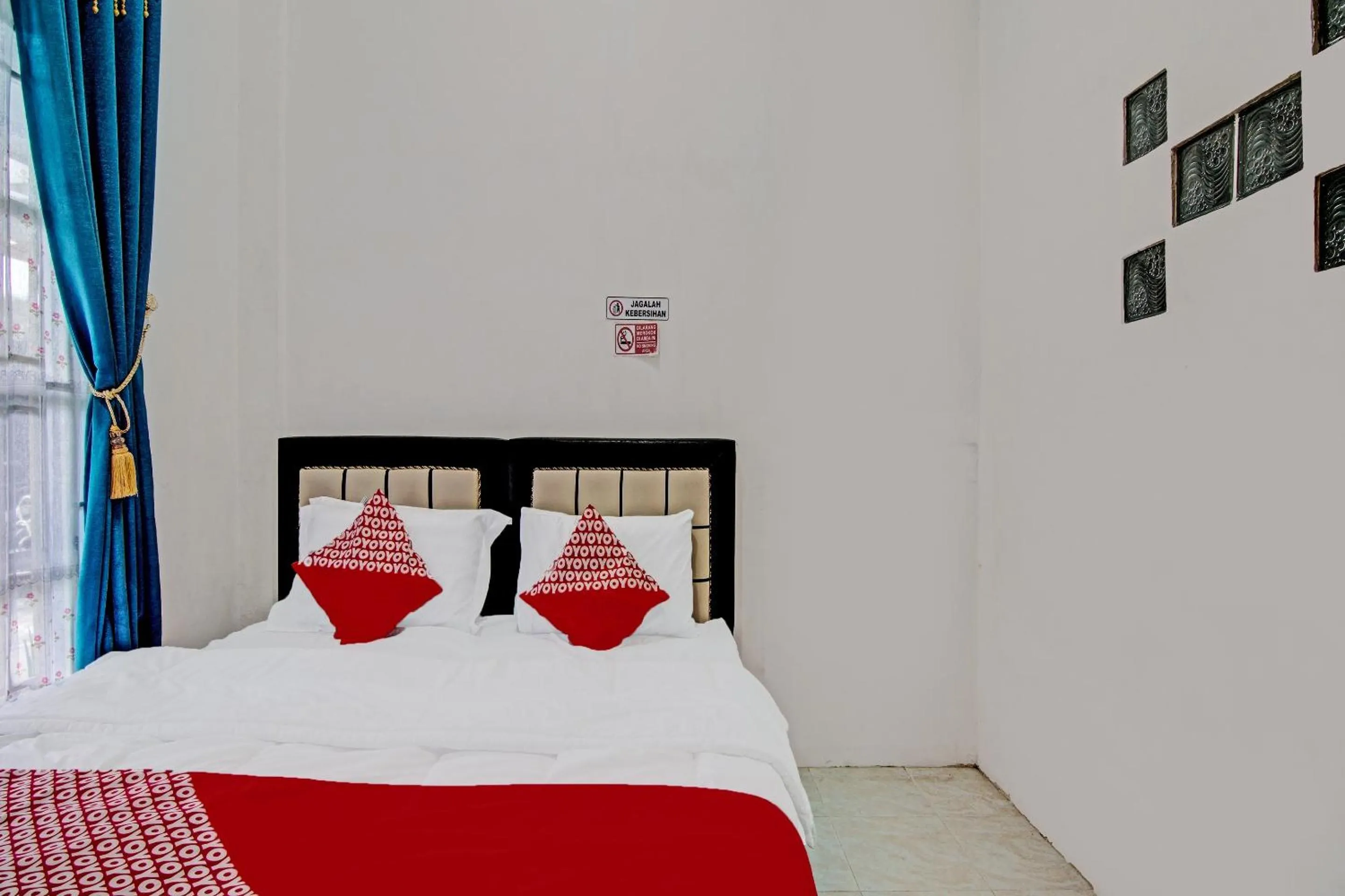 Bedroom in Hotel O Annajah Homestay Syariah