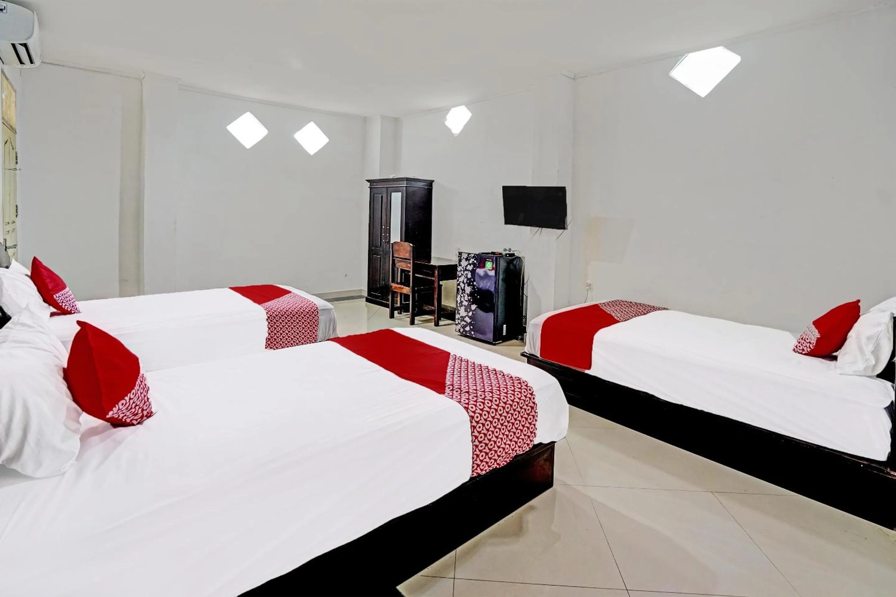 Bedroom, Bed in OYO Life 91984 Taufik Kost Syariah