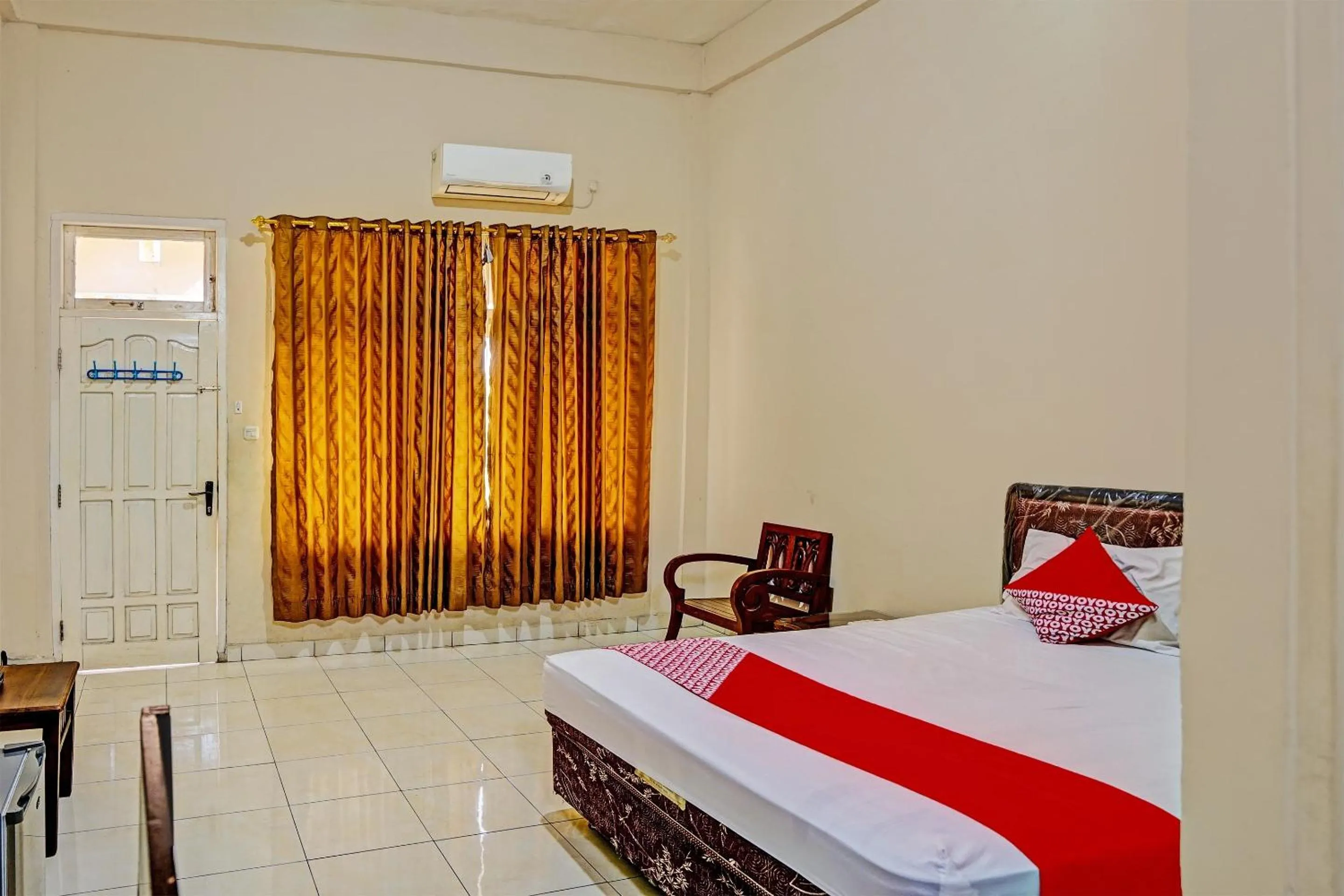 Bedroom, Bed in OYO Life 91984 Taufik Kost Syariah