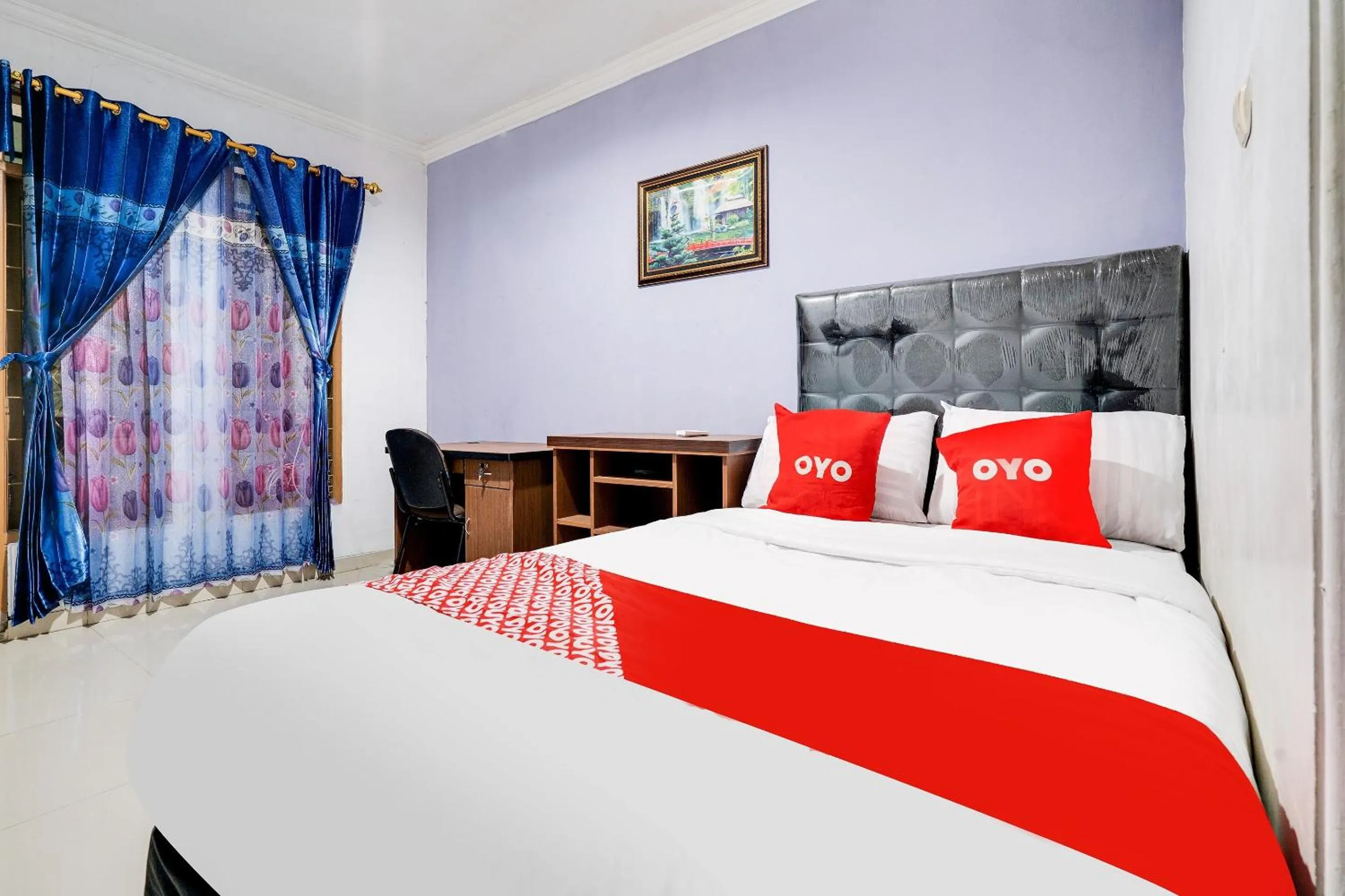 Bedroom, Bed in OYO Life 91994 Sawerigading Jatinangor Syariah