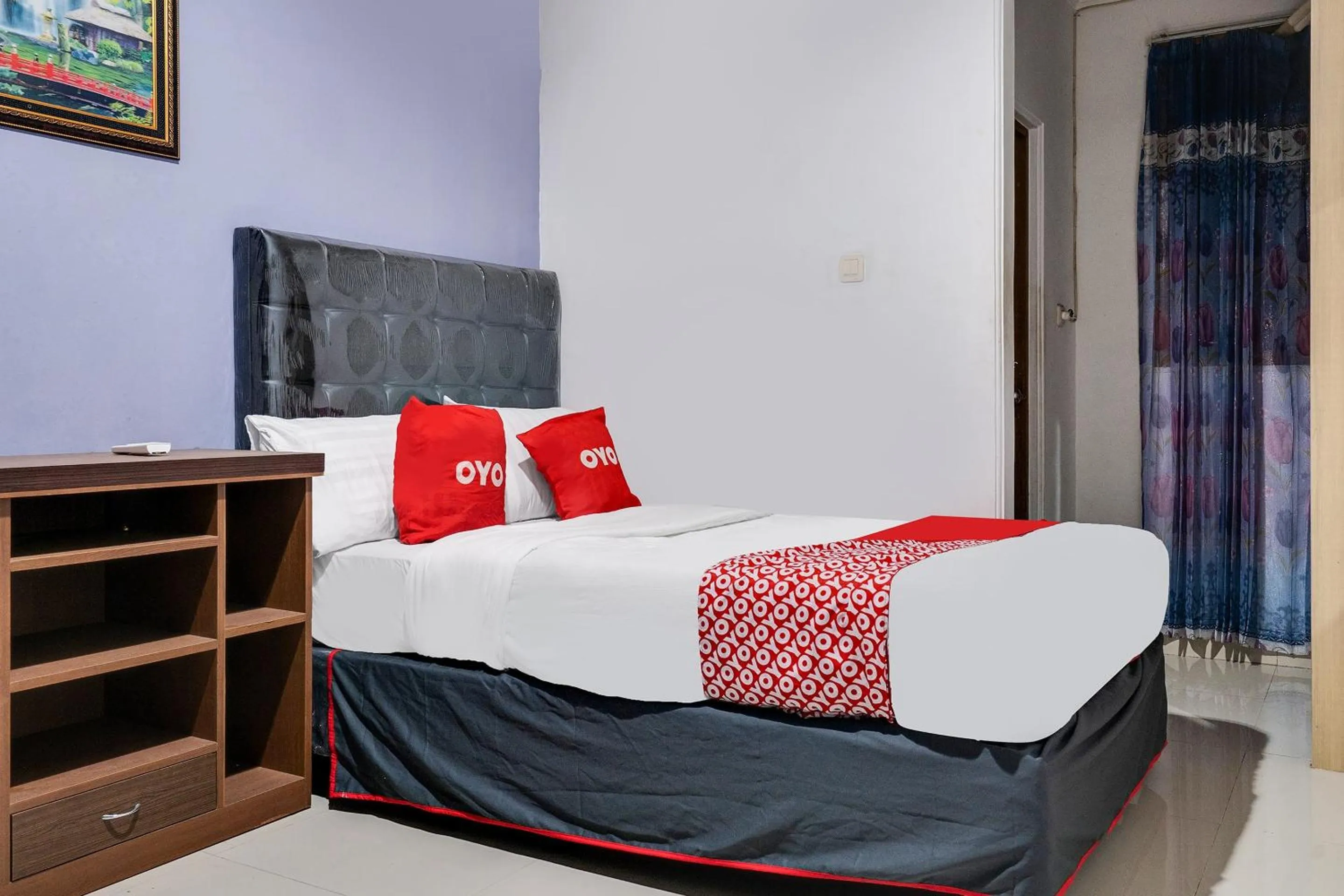 Bedroom, Bed in OYO Life 91994 Sawerigading Jatinangor Syariah