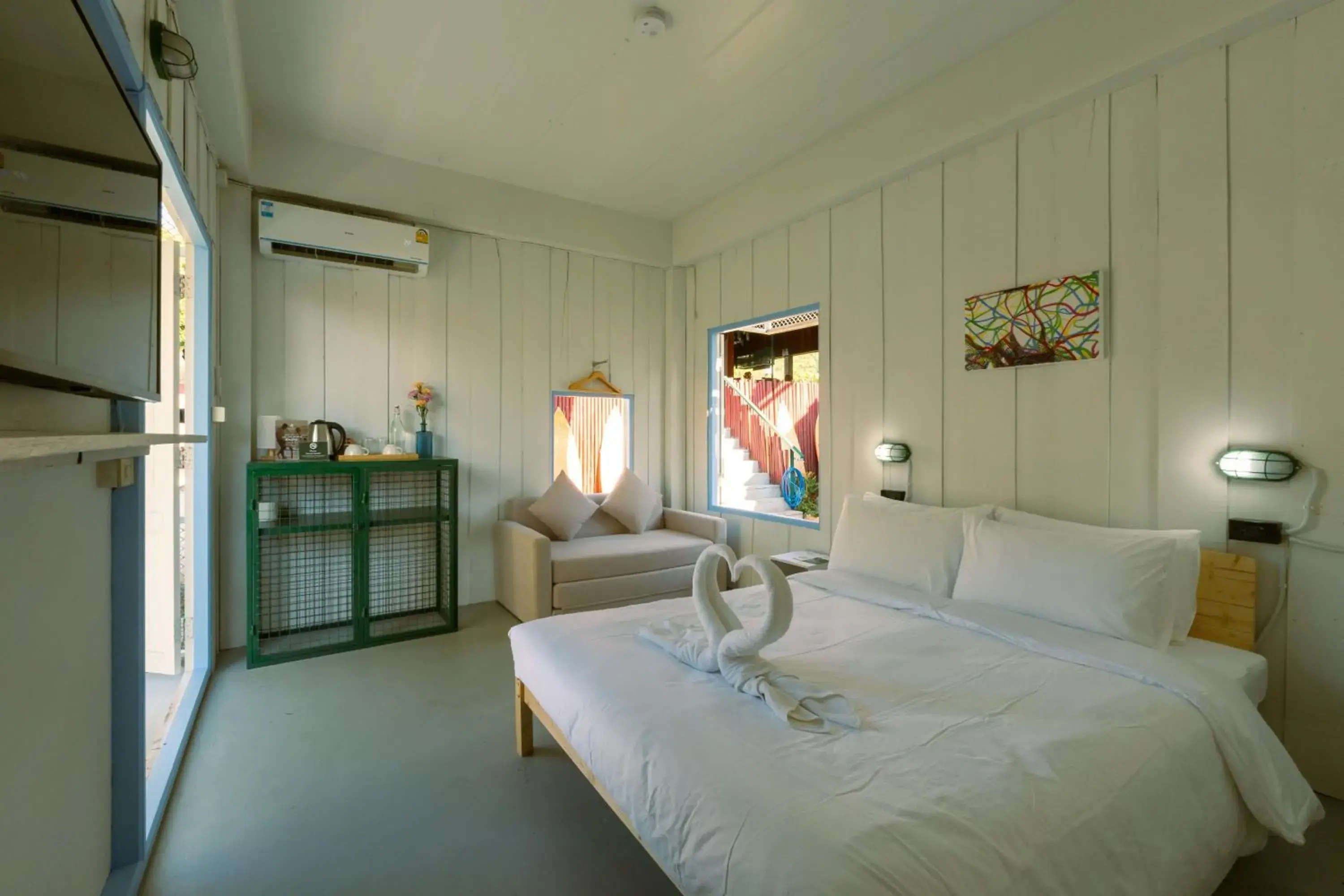 Queen Room with Pool View in Slumber Resort Koh Chang Queen Room with Pool View in Slumber Resort Koh Chang