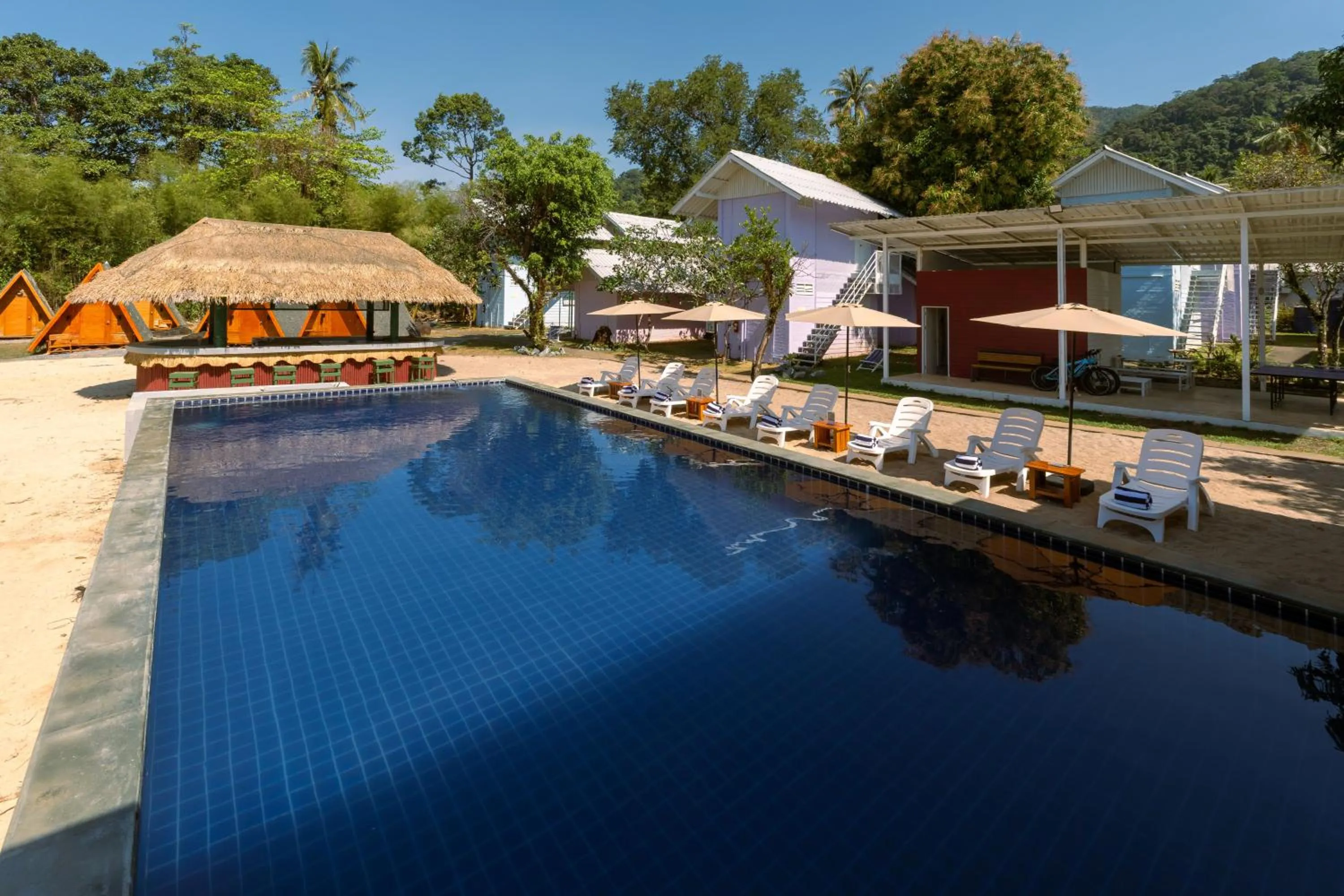 Swimming pool in Slumber Resort Koh Chang