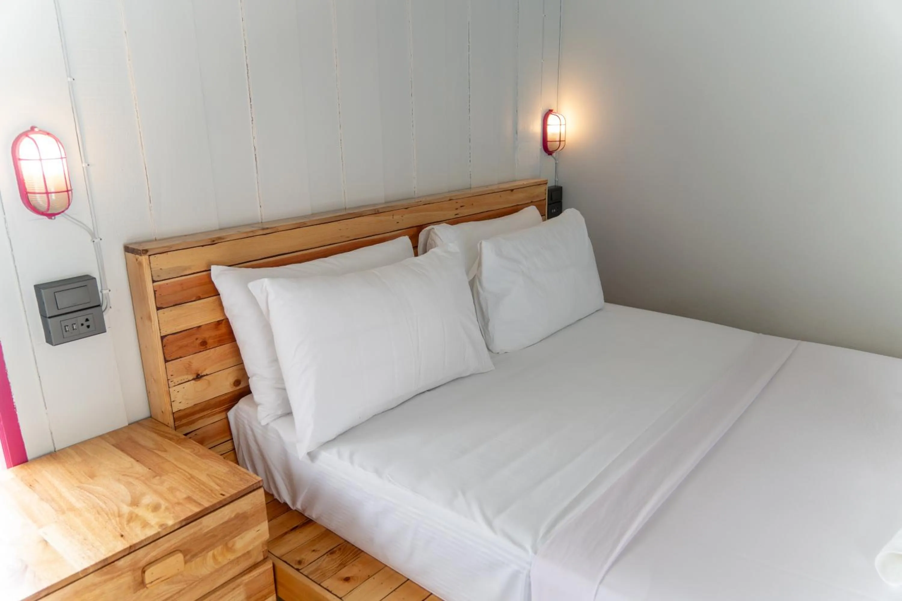 Bed in Slumber Resort Koh Chang