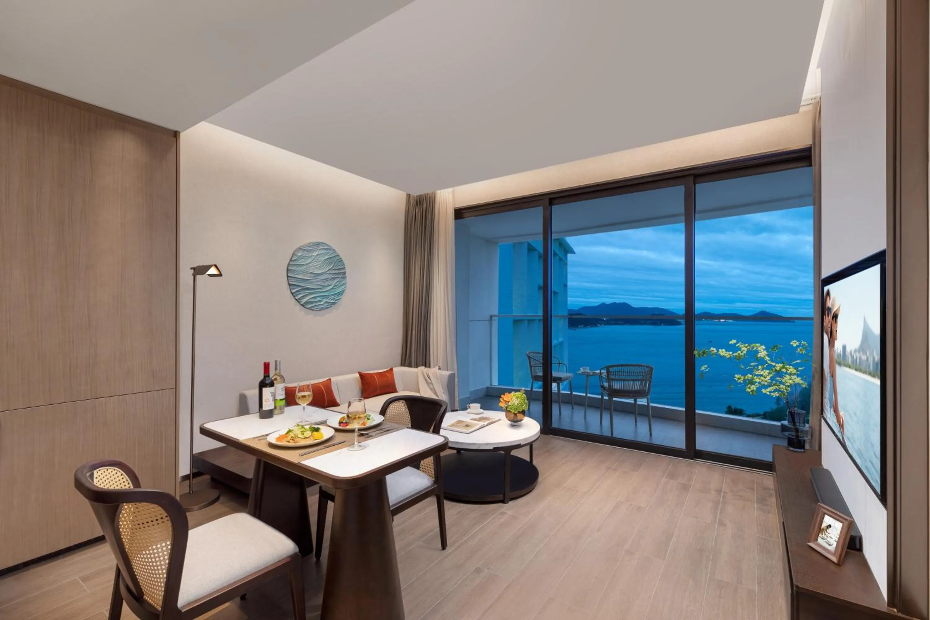 TV and multimedia in Ascott Dadonghai Bay Sanya
