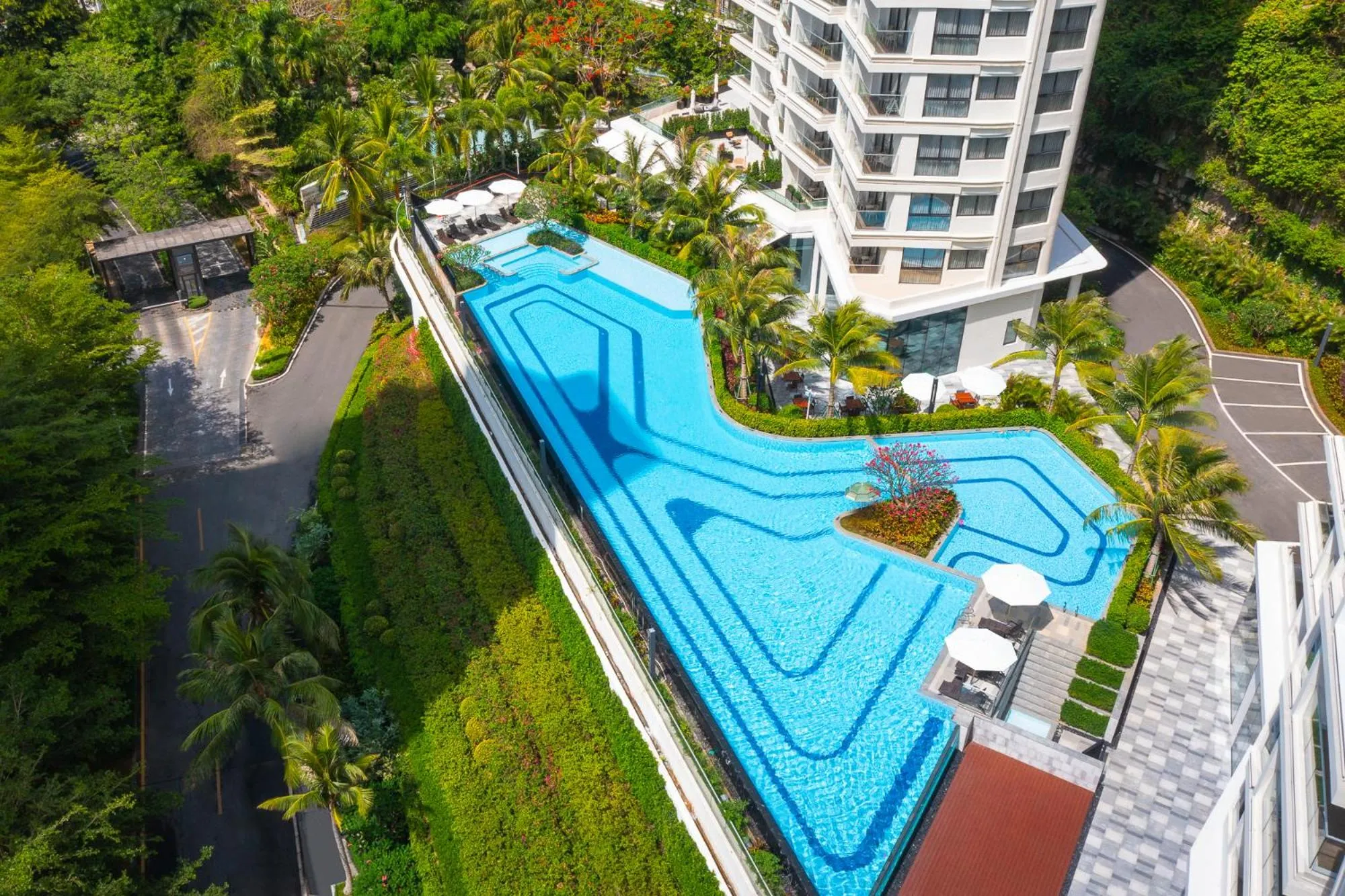 Pool view in Ascott Dadonghai Bay Sanya