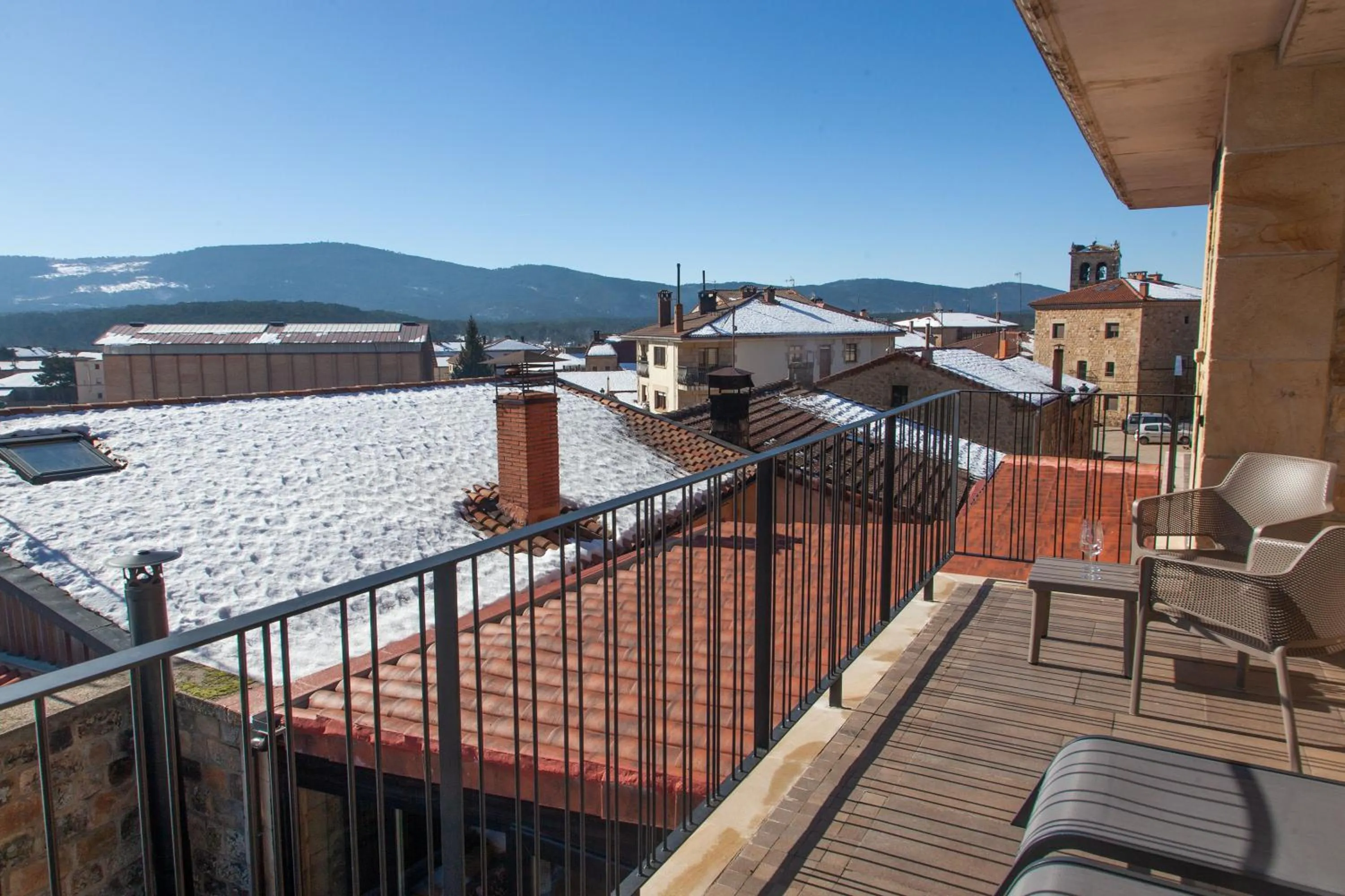 Duruelo Mountain Suites