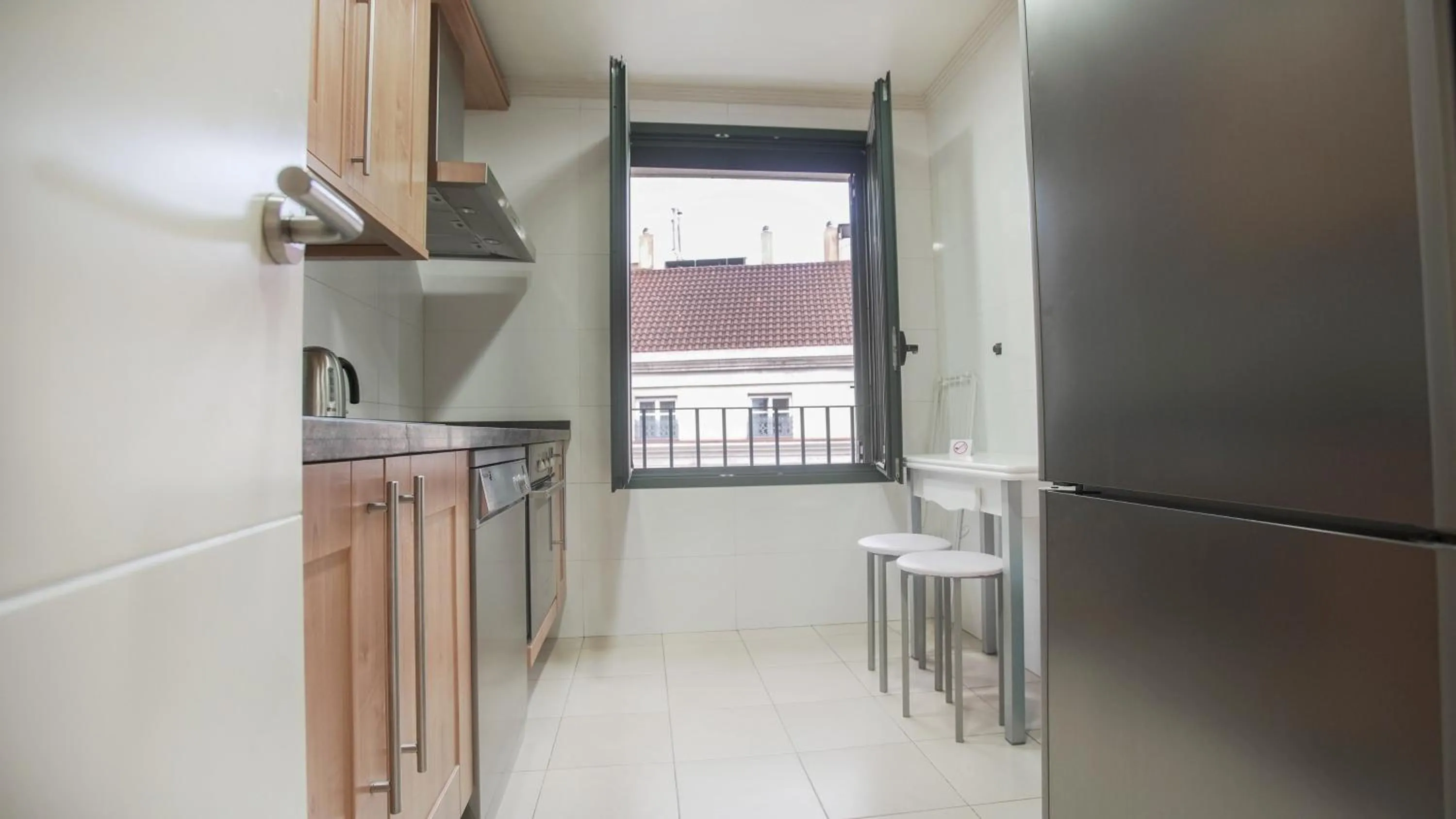 Kitchen or kitchenette in Atarazanas Málaga Boutique Hotel