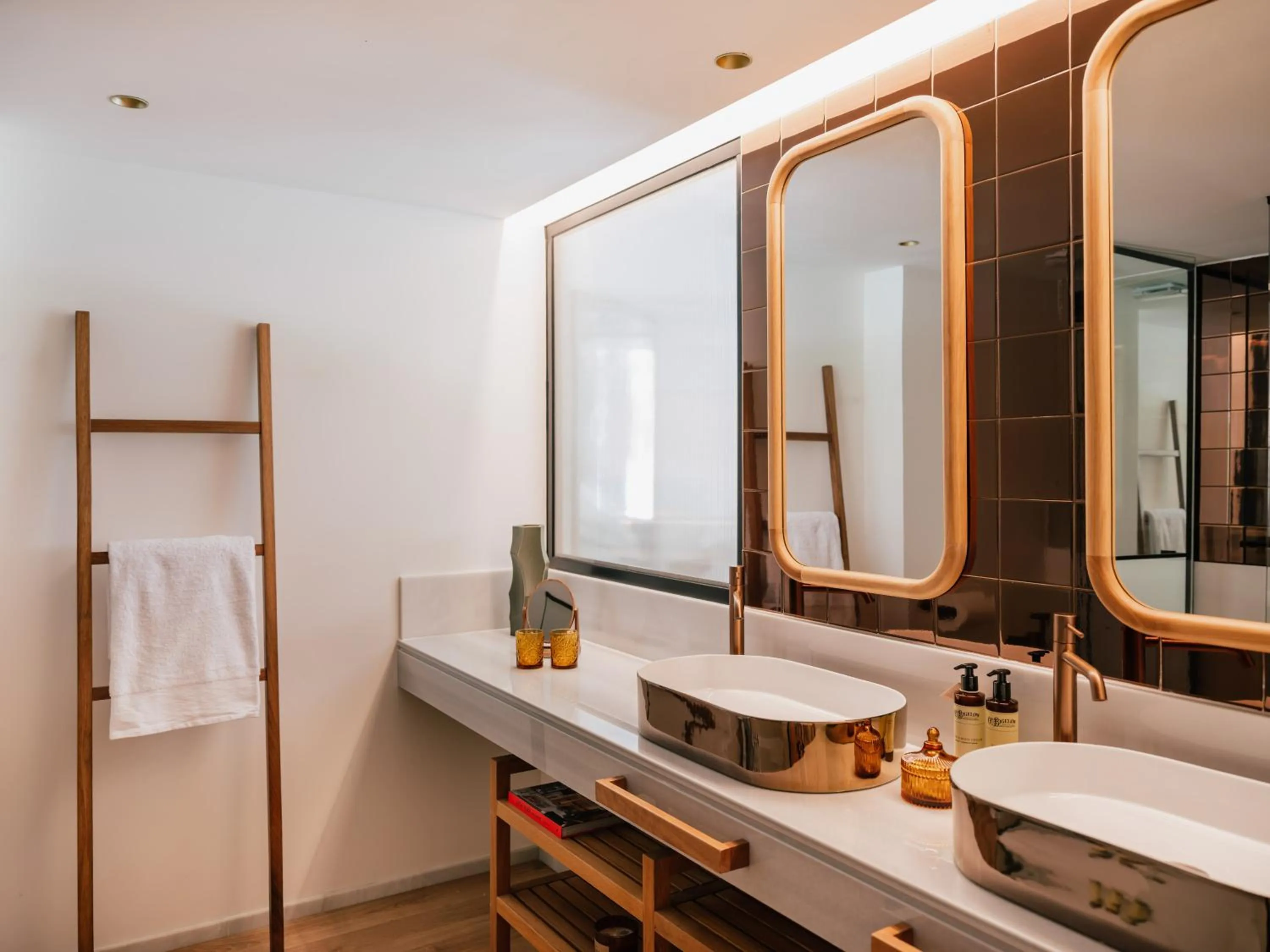 Bathroom in ME Marbella by Meliá