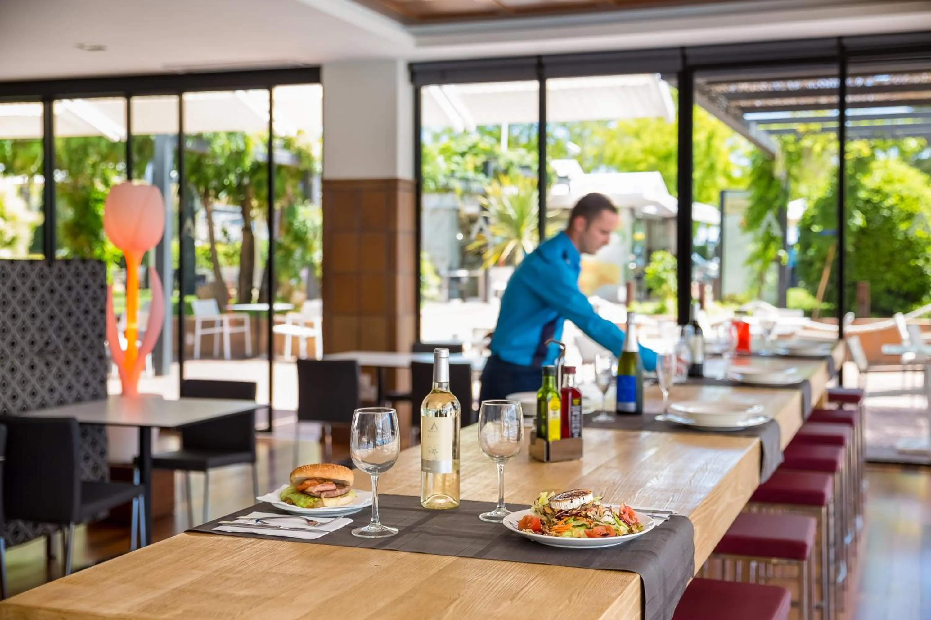 Restaurant/places to eat in AQUA Hotel Aquamarina & Spa