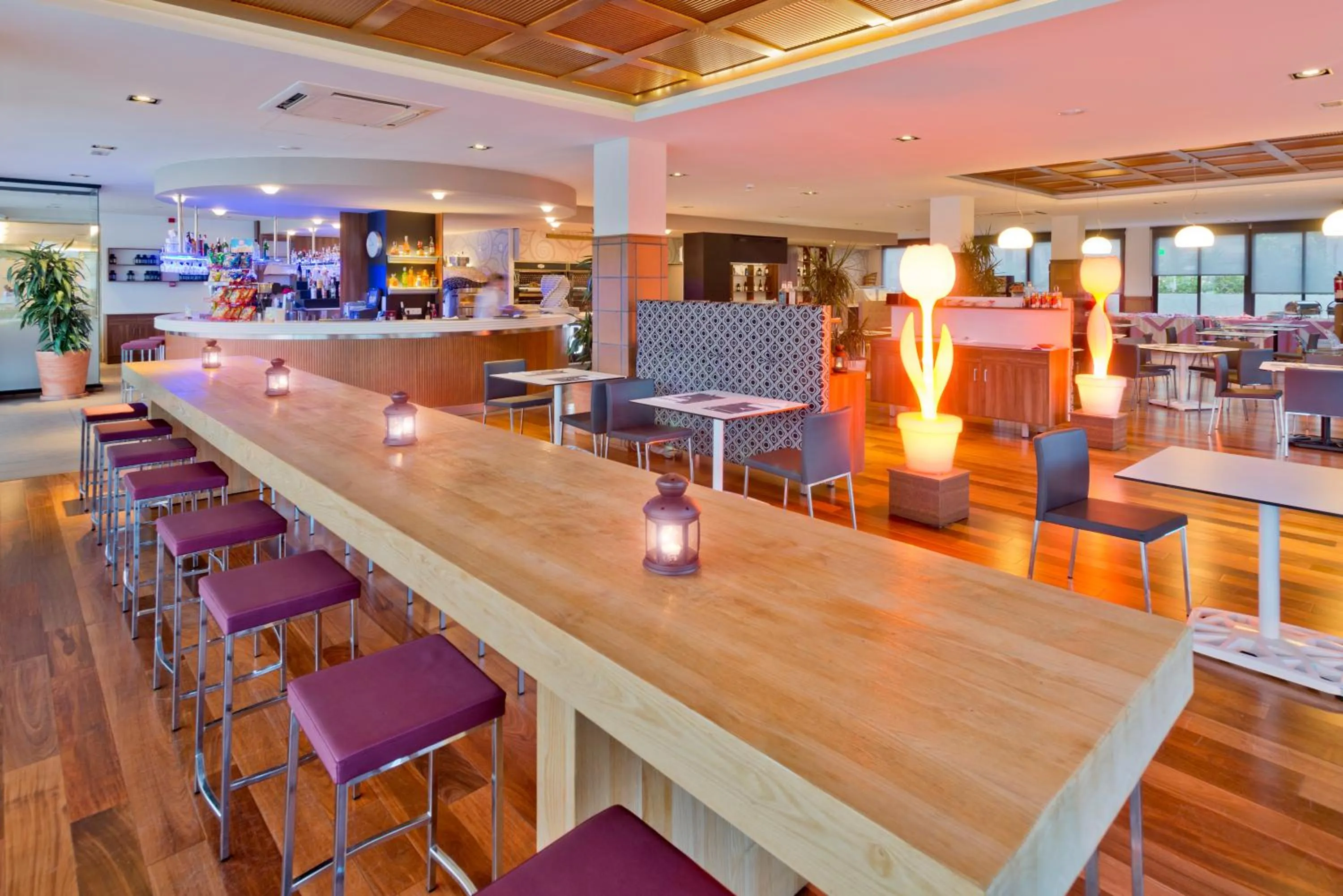 Restaurant/places to eat in AQUA Hotel Aquamarina & Spa