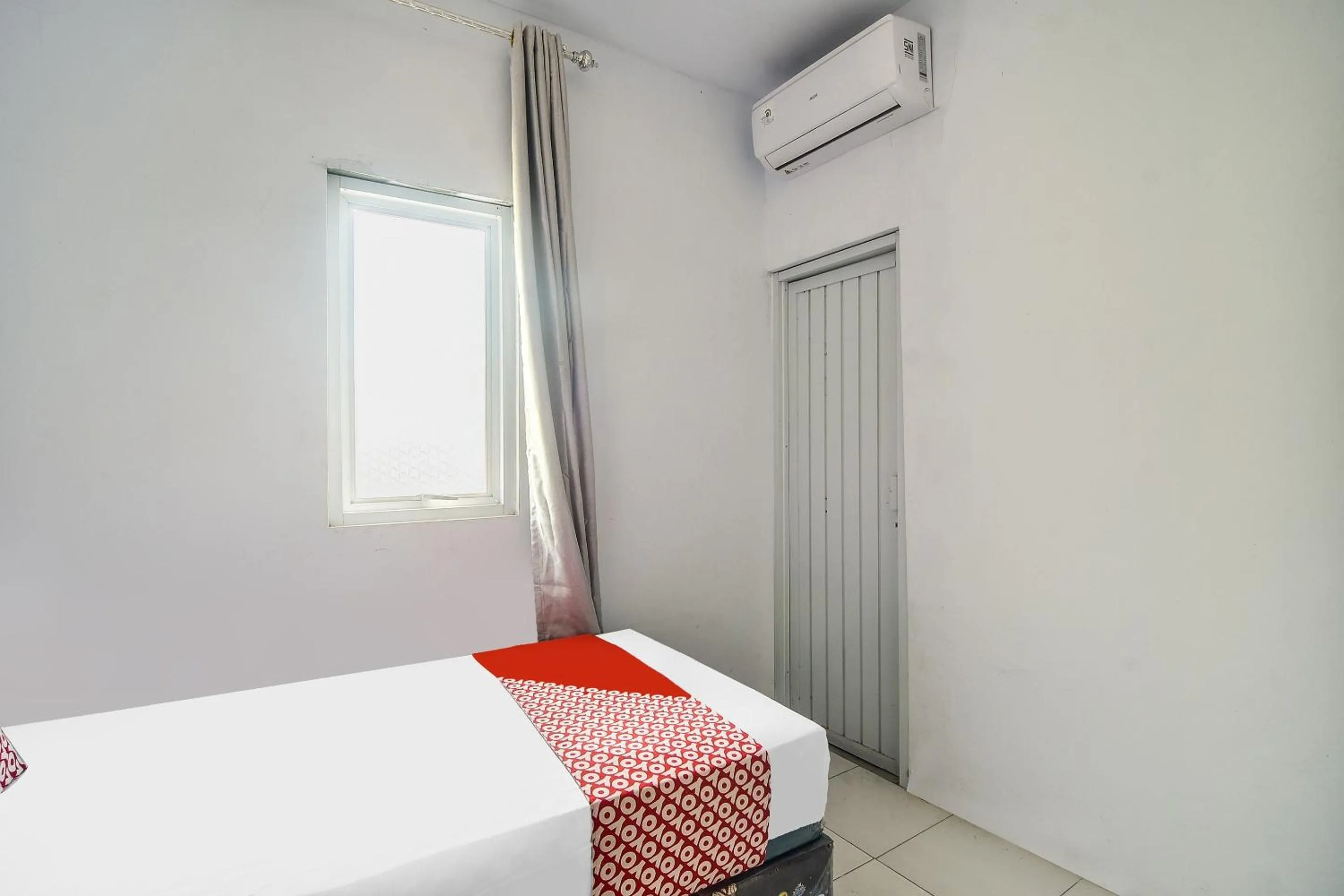 Bedroom in Hotel O 3m Kost Dan Homestay