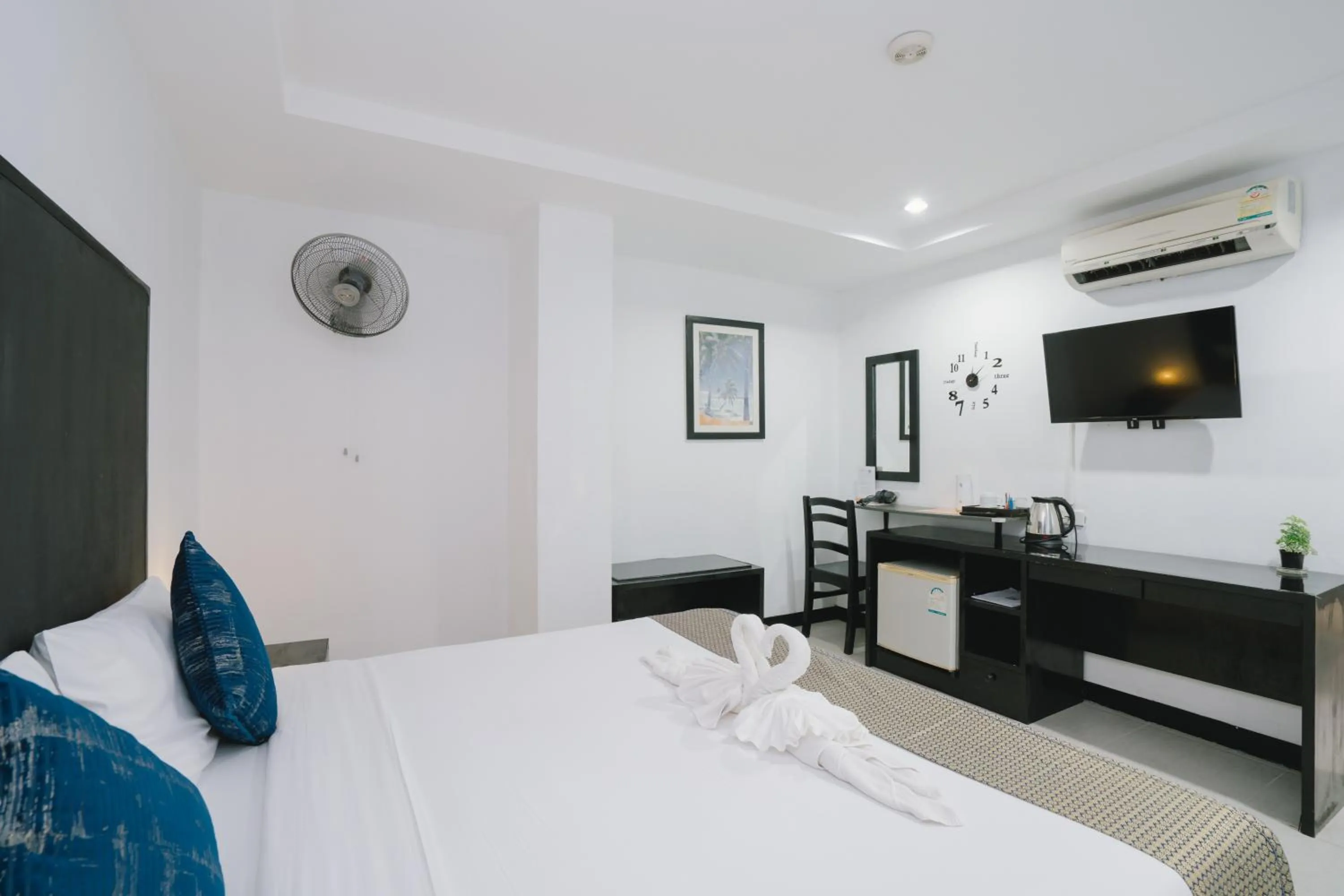 Bedroom, Bed in Noble House Patong