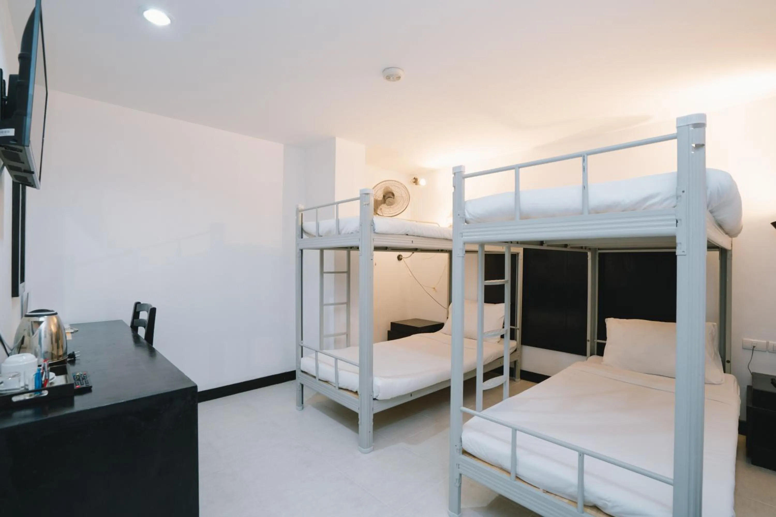 bunk bed, Bed in Noble House Patong