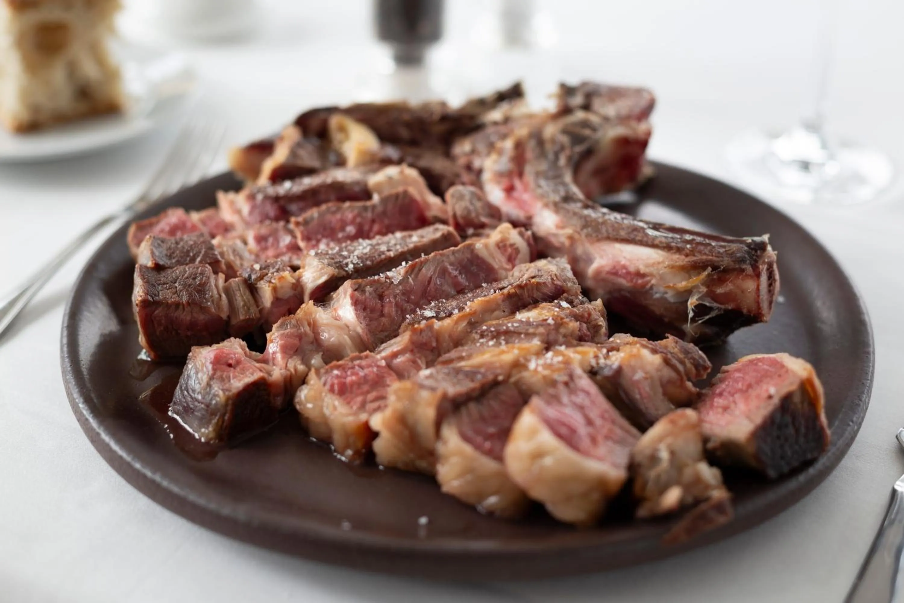 Restaurant/places to eat in Hotel Santiago Apóstol