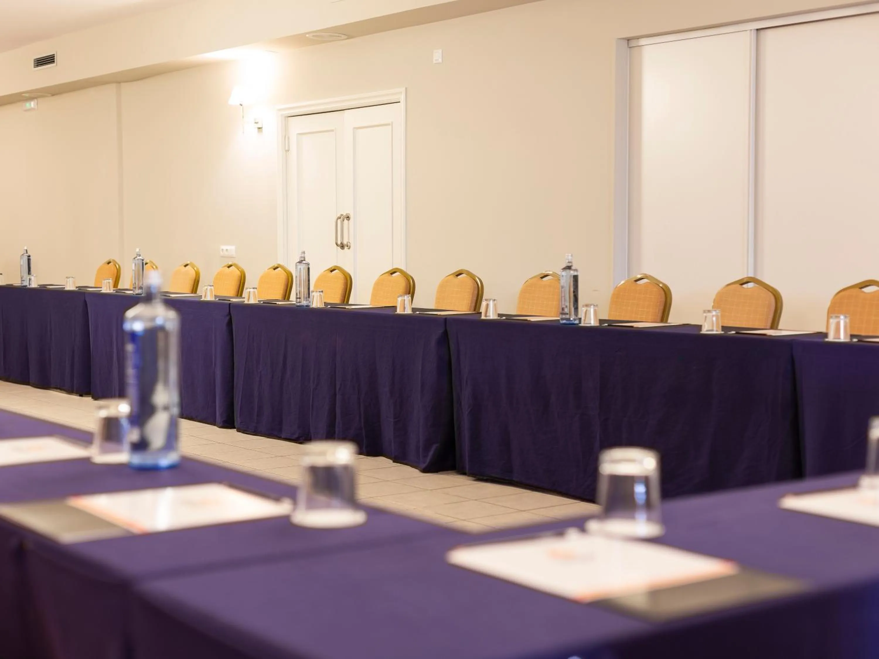 Meeting/conference room in Hotel Santiago Apóstol