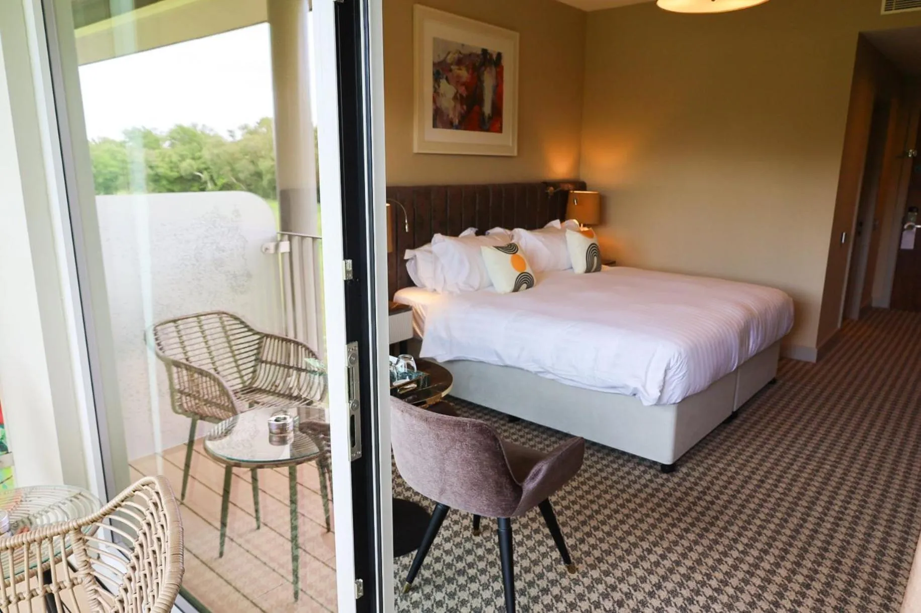 Photo of the whole room, Bed in voco The Club - Dublin Gateway by IHG