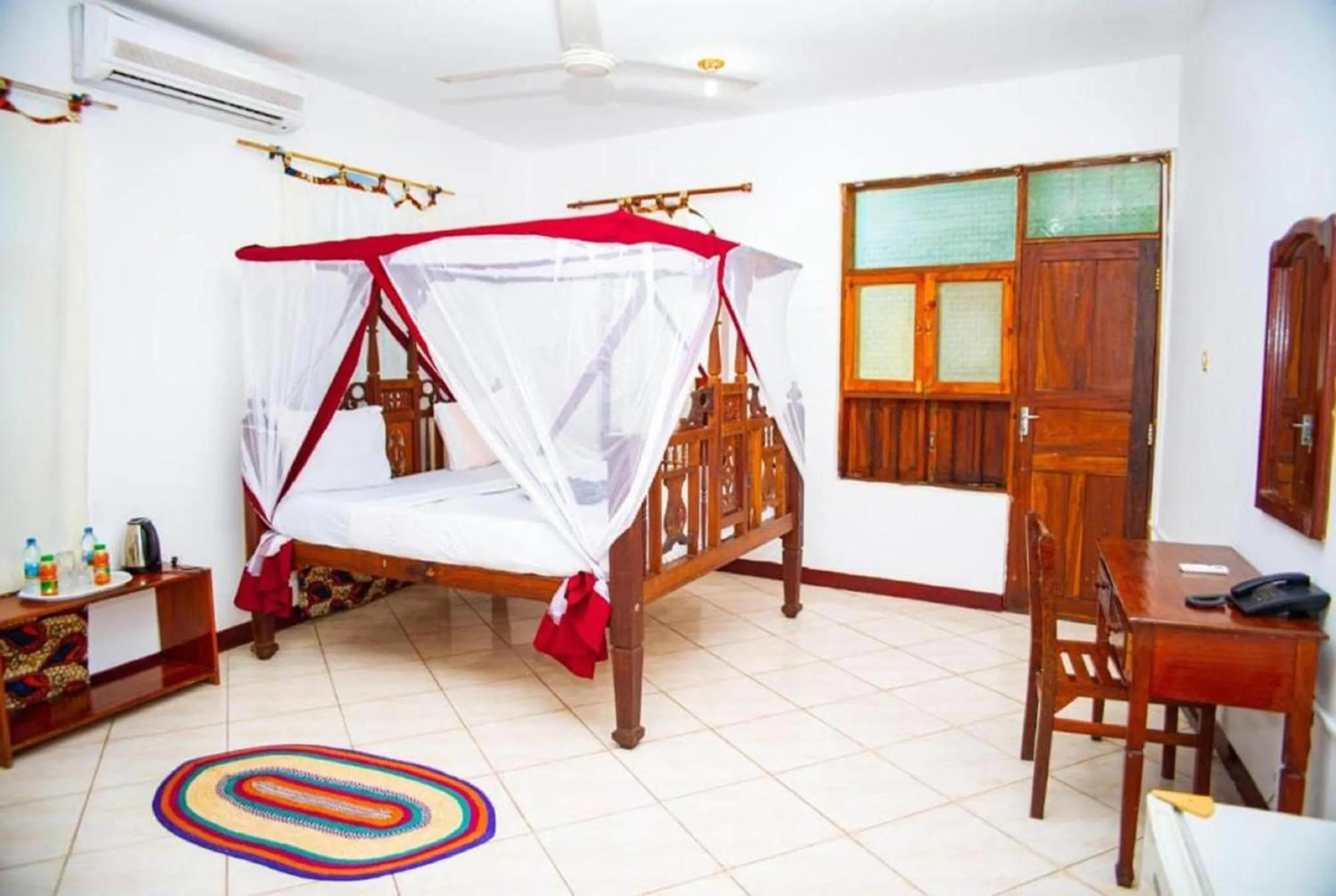 Bed in La Neisha Hotel Zanzibar
