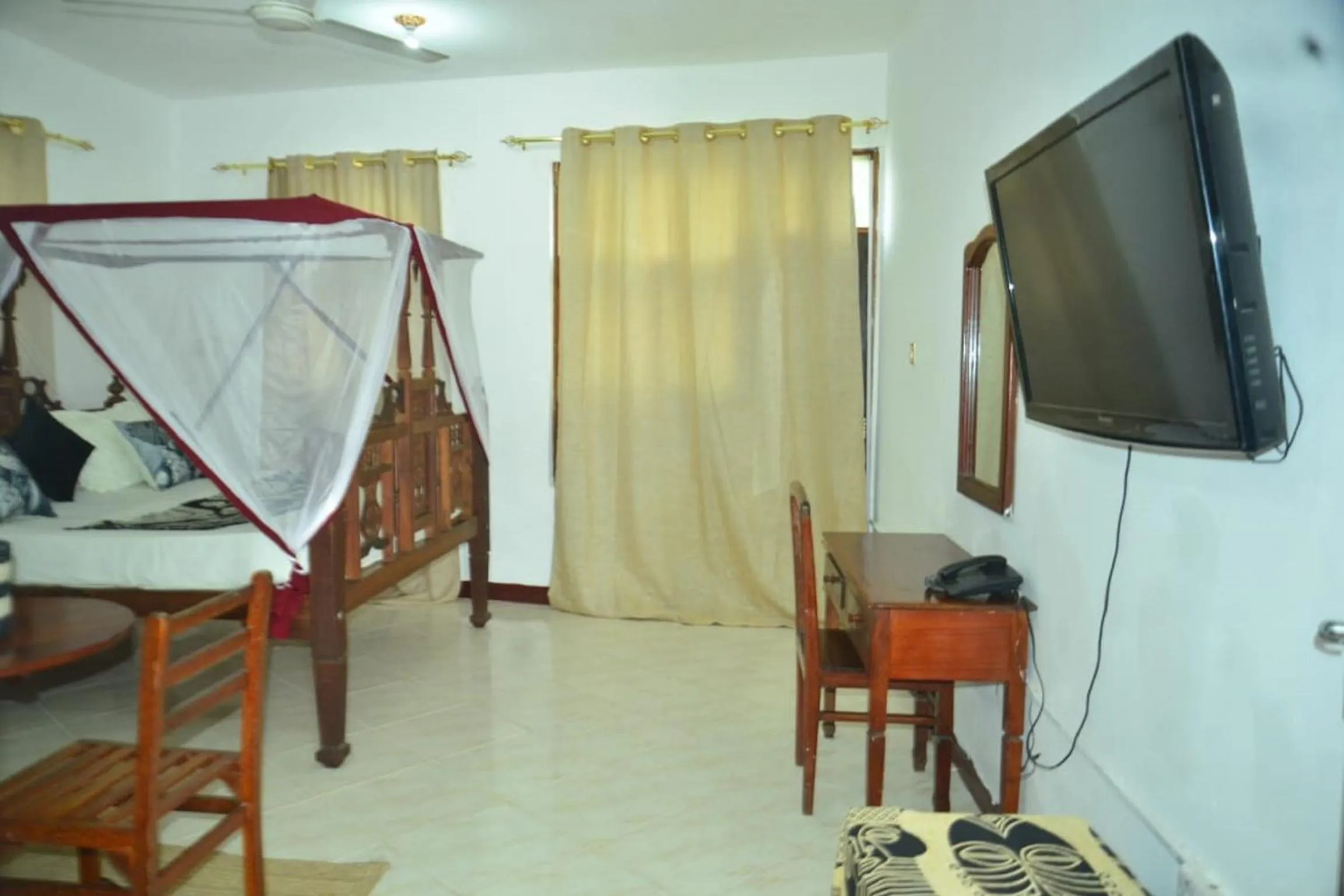 Bed in La Neisha Hotel Zanzibar