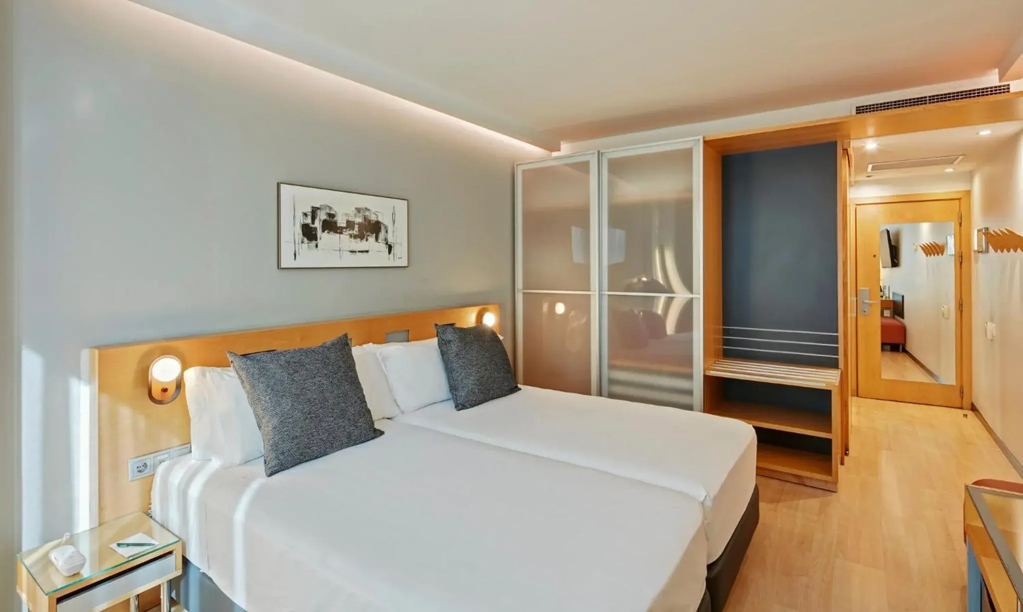 Classic Twin Room in Sercotel Caspe Classic Twin Room in Sercotel Caspe