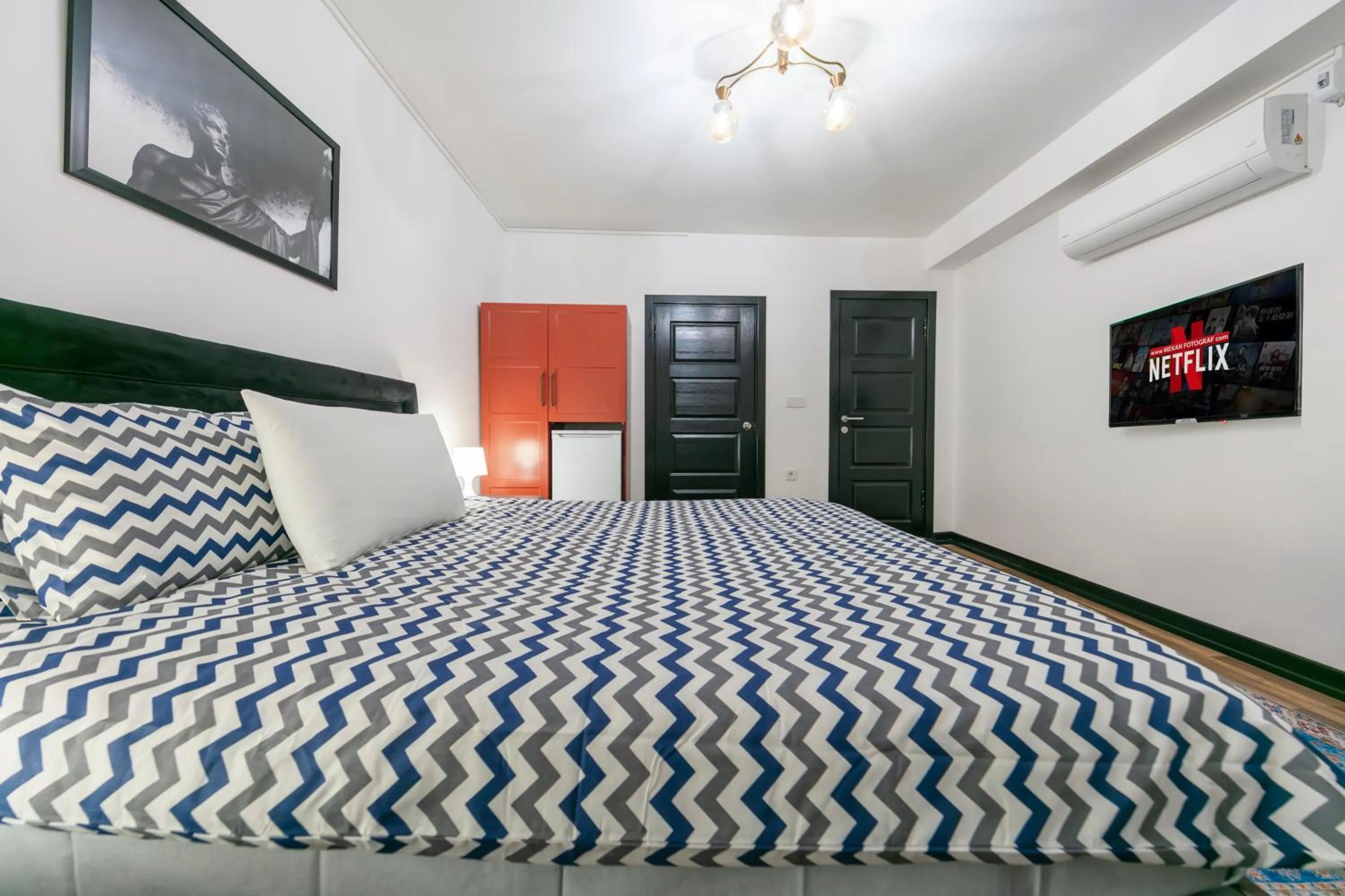 Massage, Bed in Hexa Suites Hotel