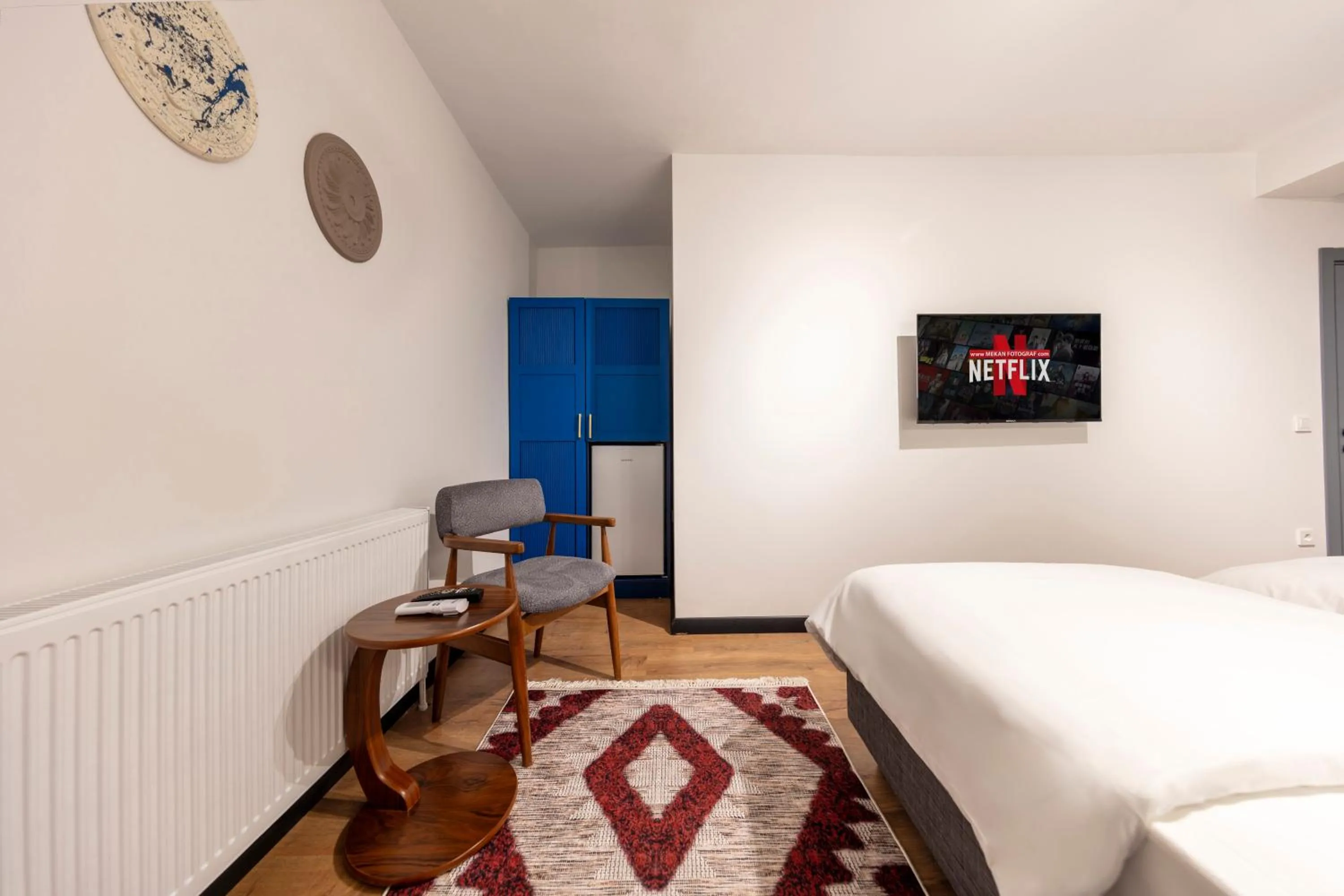 Photo of the whole room, Bed in Hexa Suites Hotel