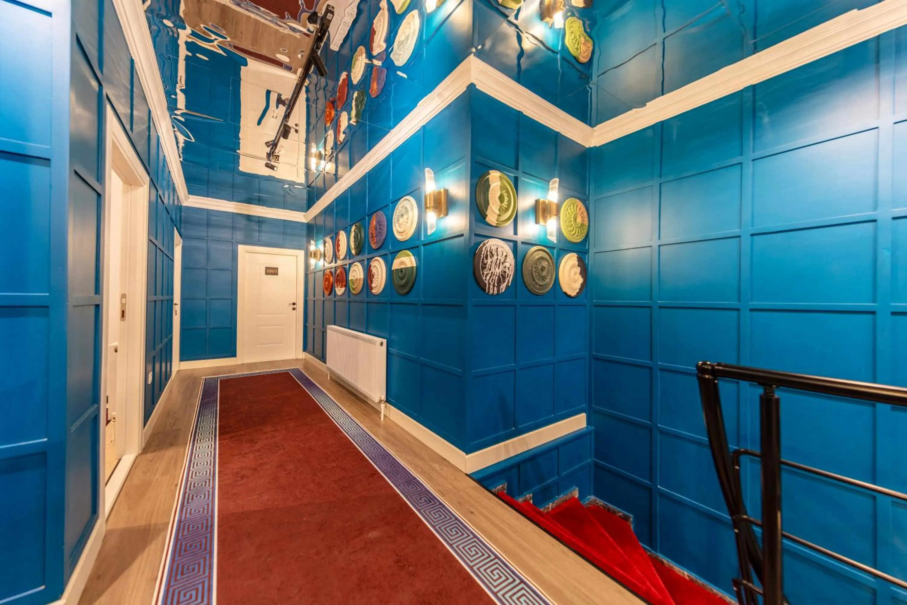 Lobby or reception in Hexa Suites Hotel