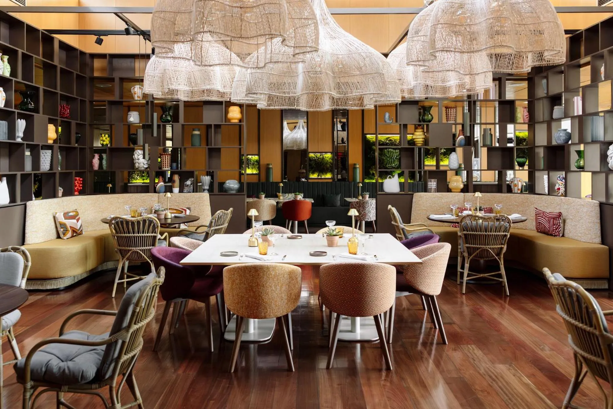 Restaurant/places to eat in voco Madrid Retiro by IHG